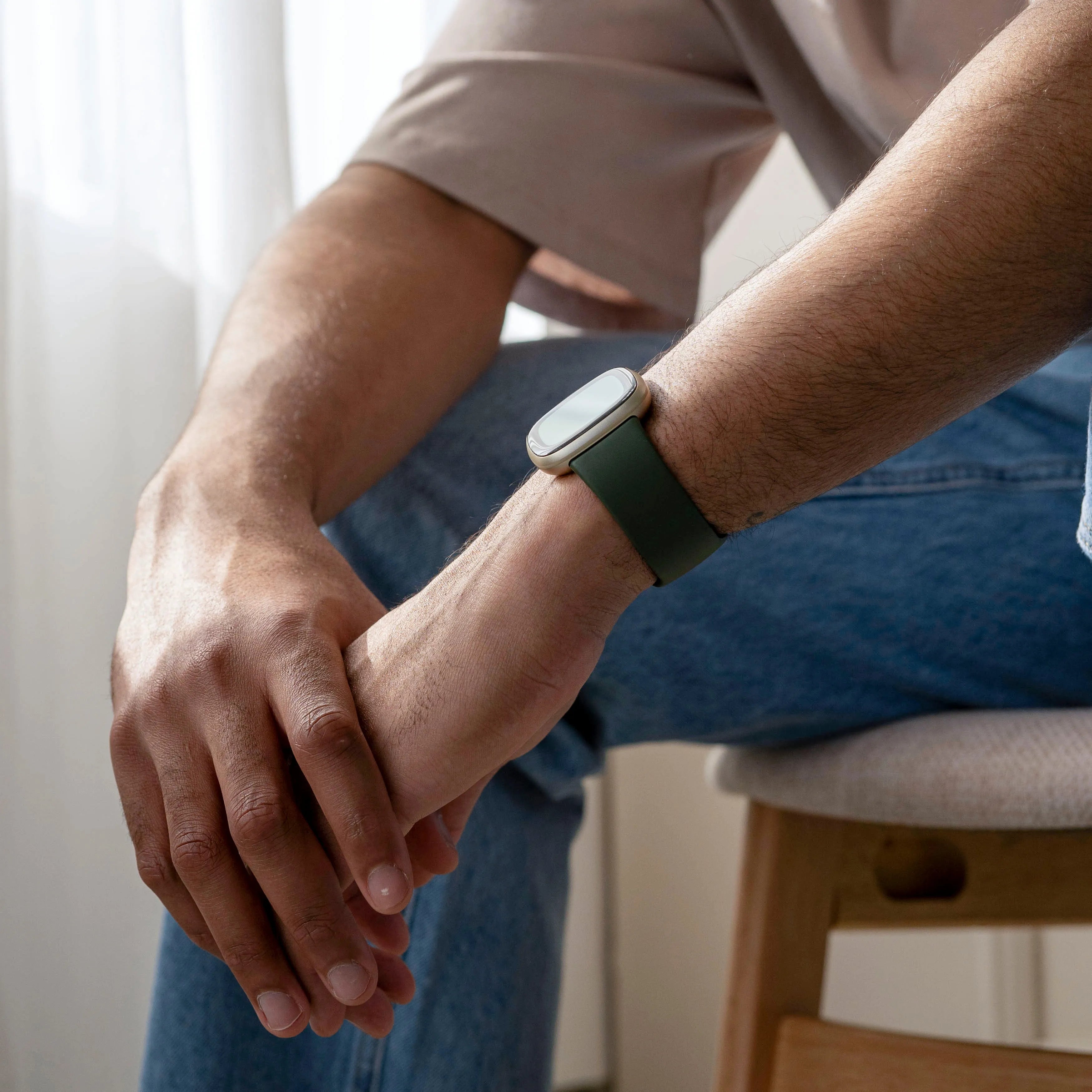 Bracelet silicone classique Fitbit Sense 2 (vert foncé)