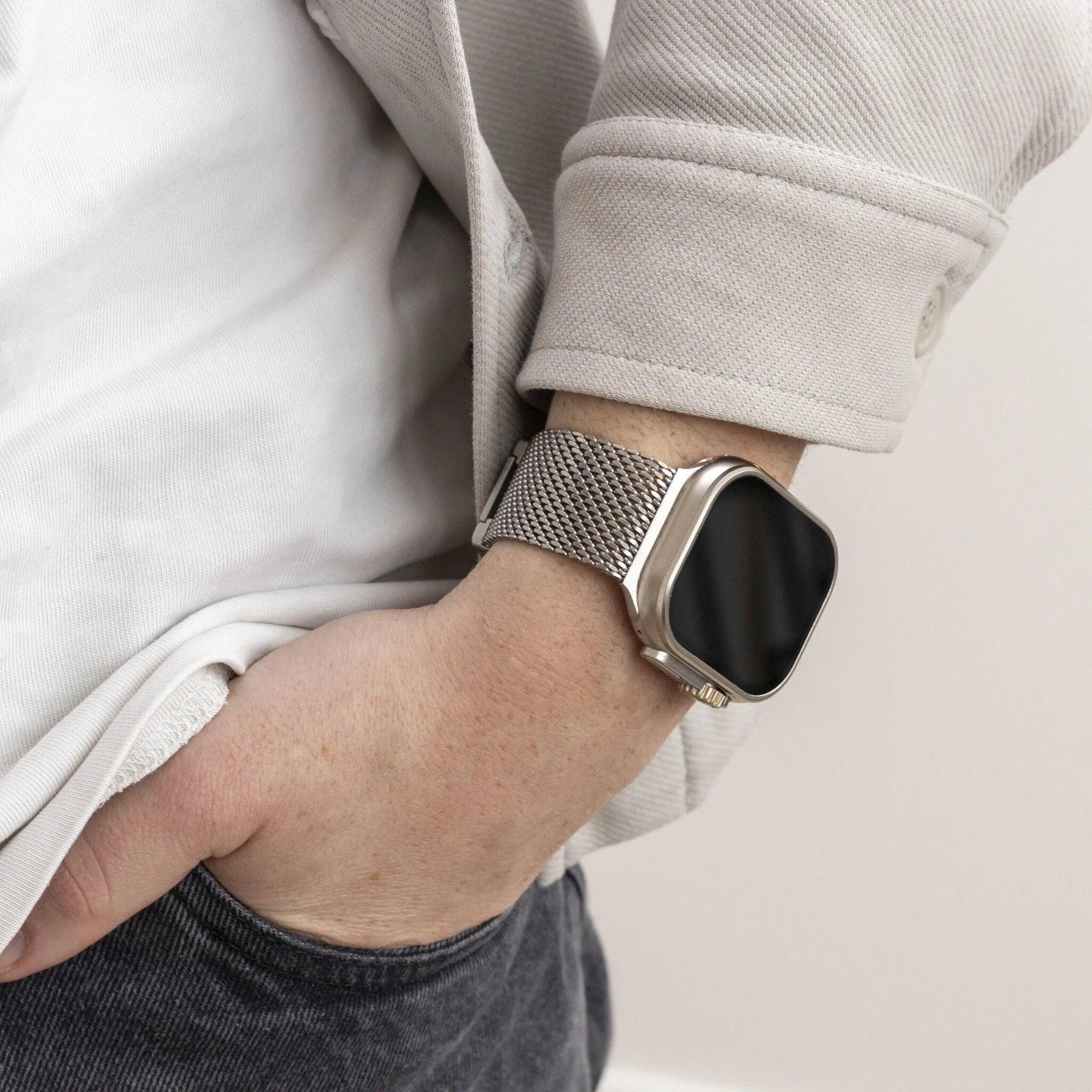 Bracelet Milanais Modern Apple Watch (titane)