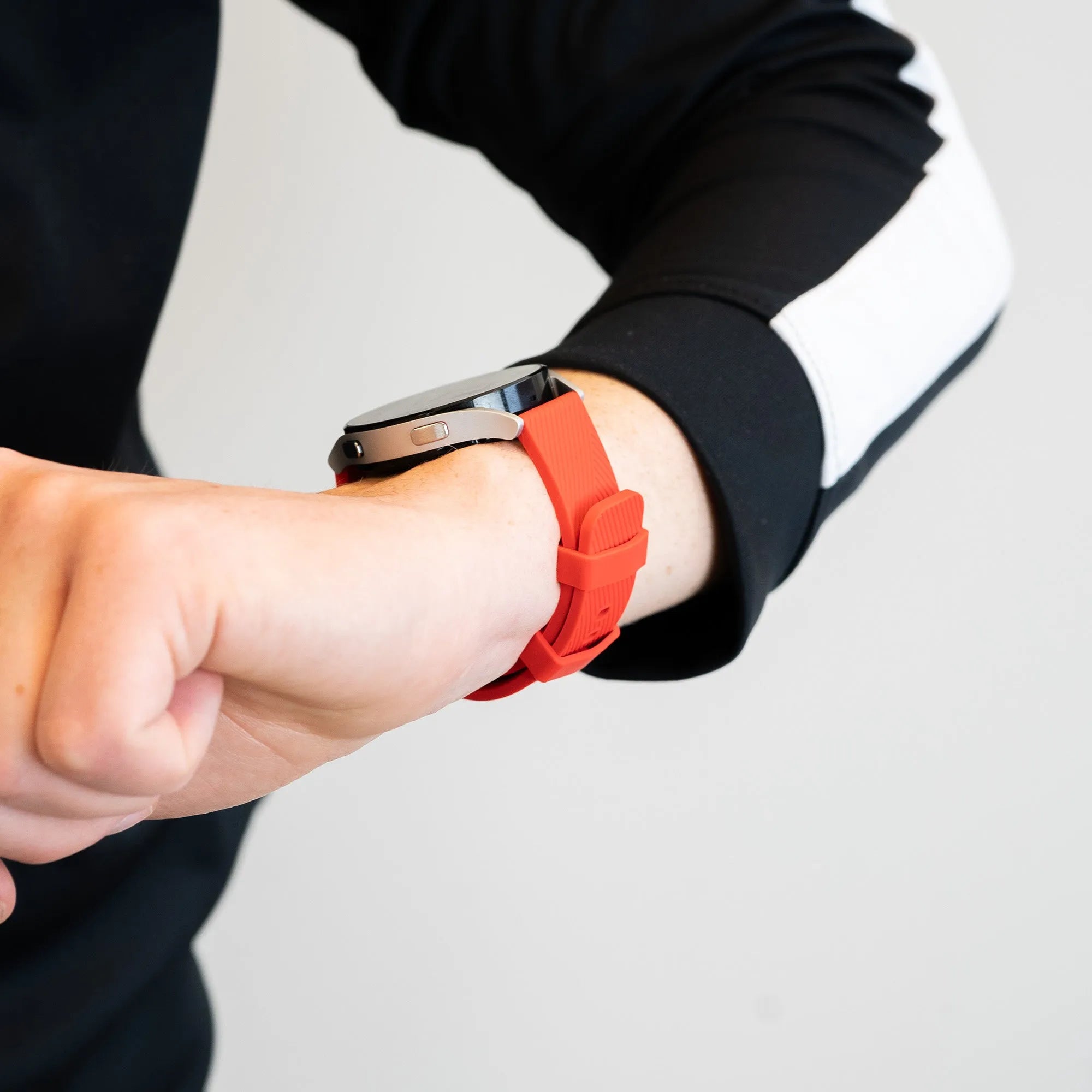 Bandz Levowatch Edgy Silicone Strap 'Deluxe' (Red)