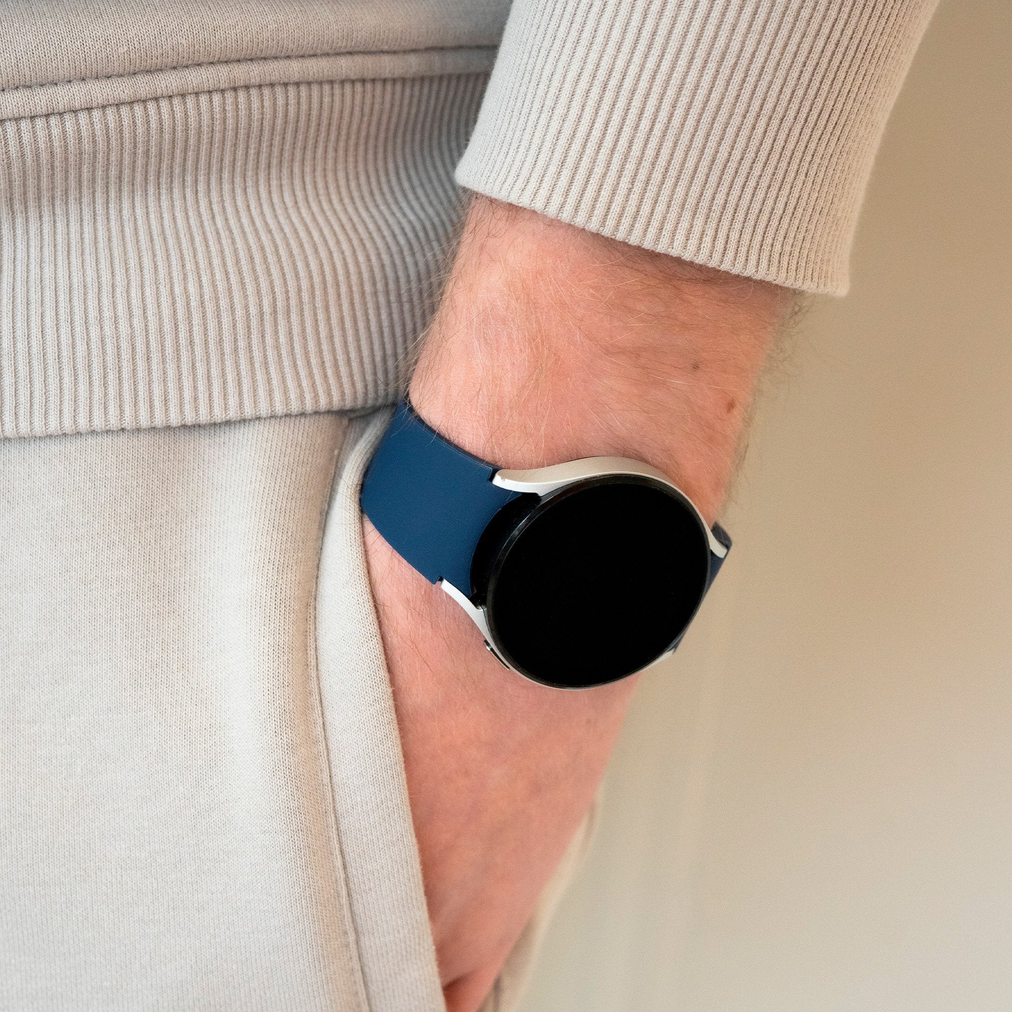 Bracelet silicone 'One push' Samsung Galaxy Watch 4 40mm (bleu foncé)
