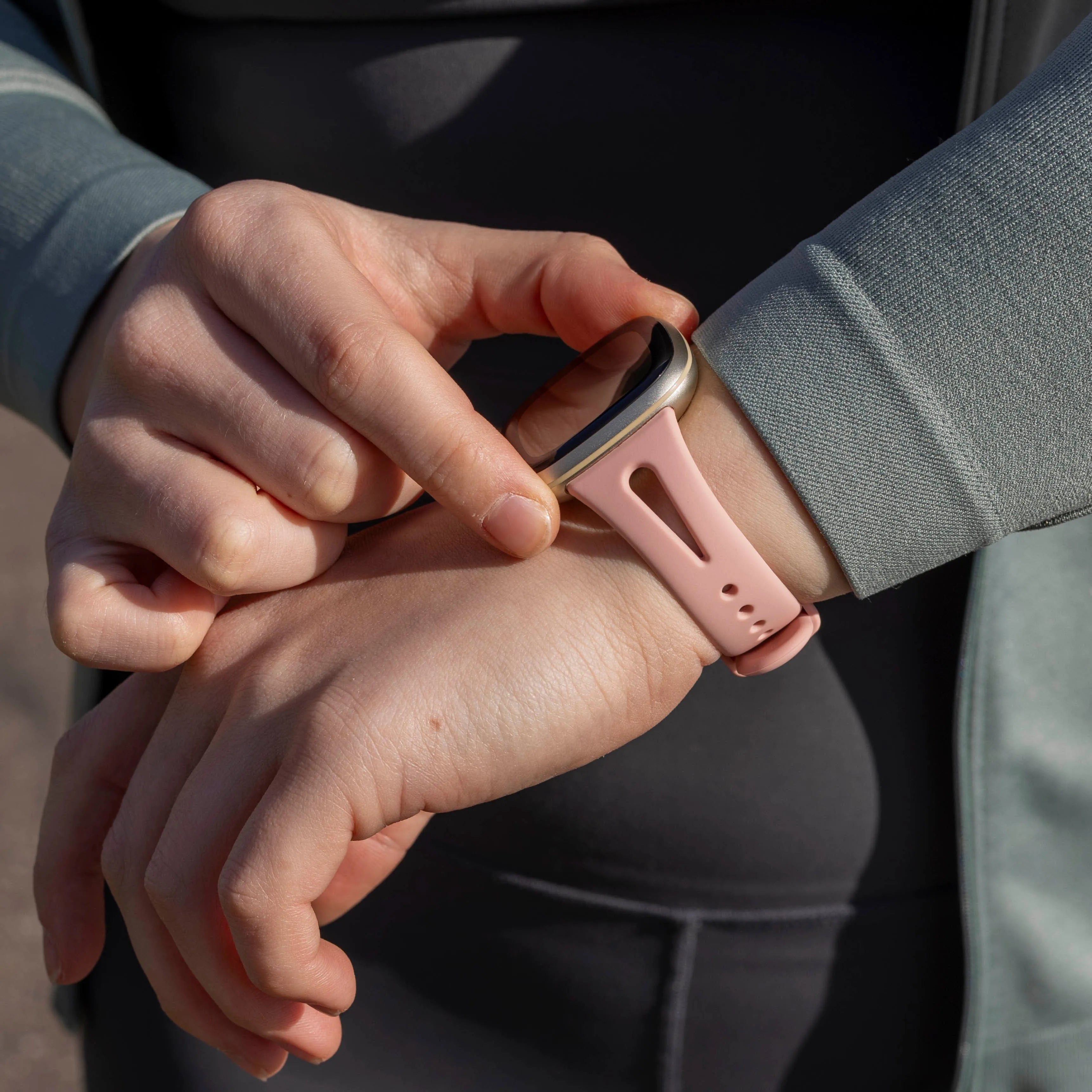 Fitbit Sense Silicone Strap Deluxe (Pink)