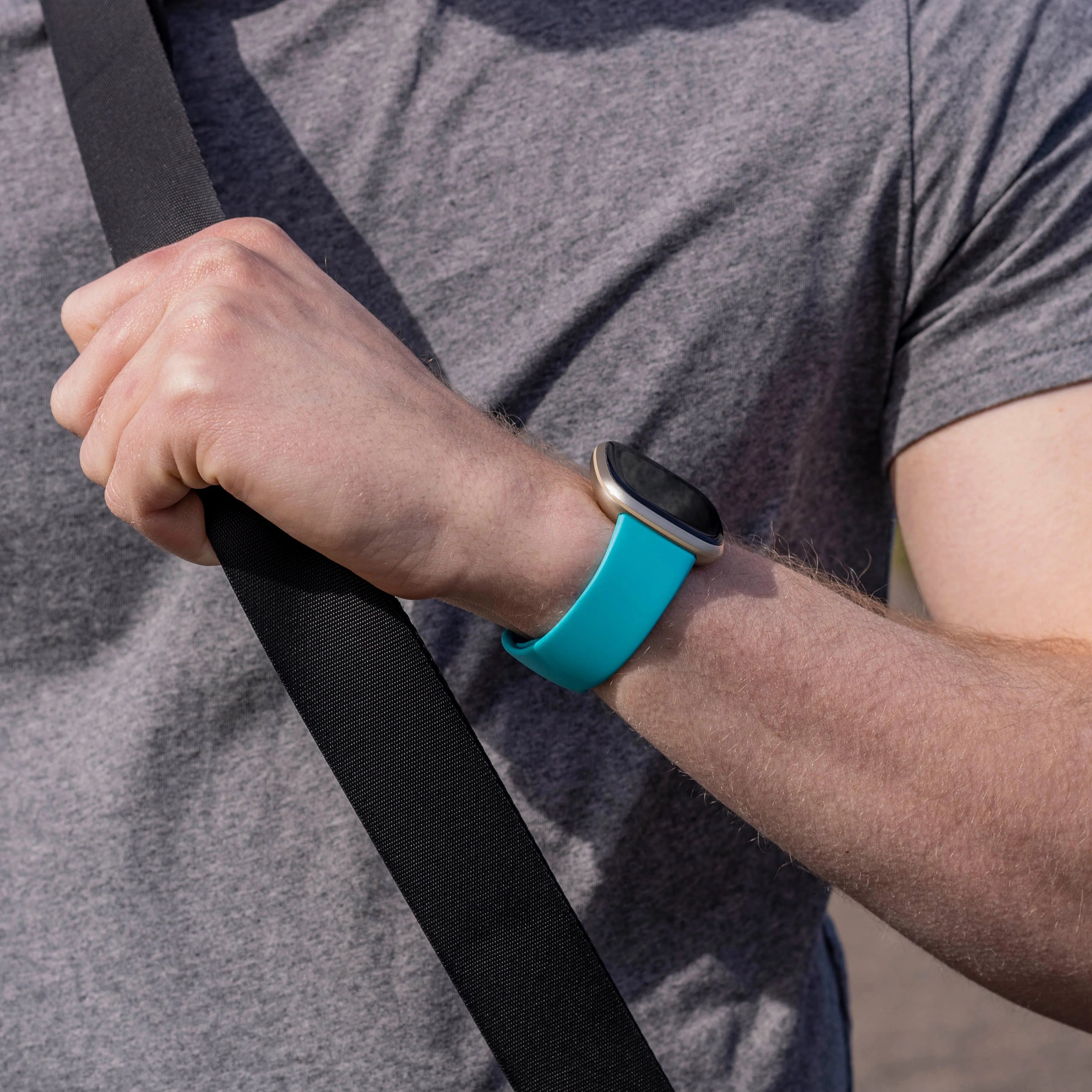 Bracelet silicone classique Fitbit Versa 4 (aqua)