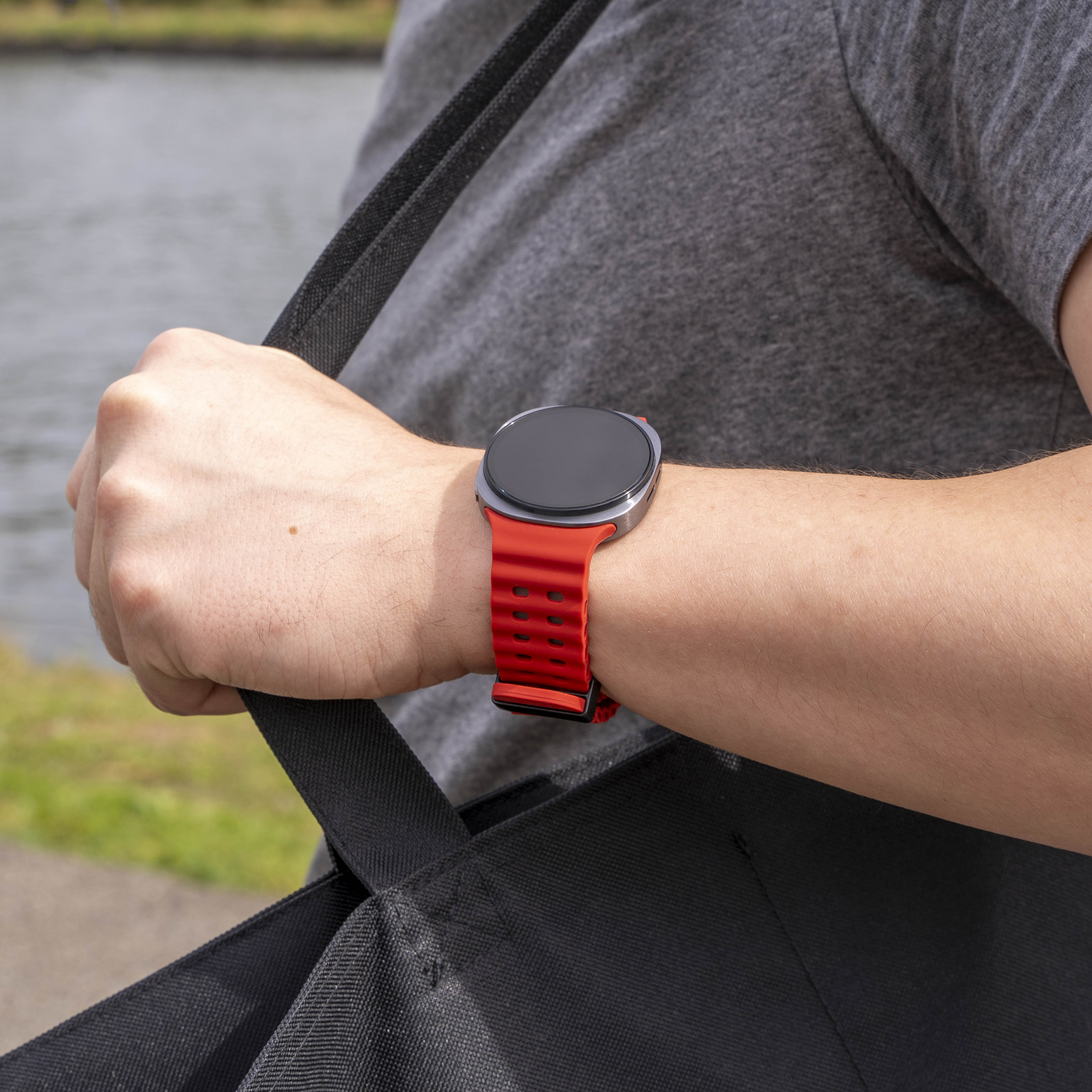 Bracelet Ocean Samsung Galaxy Watch 8 Classic (rouge)