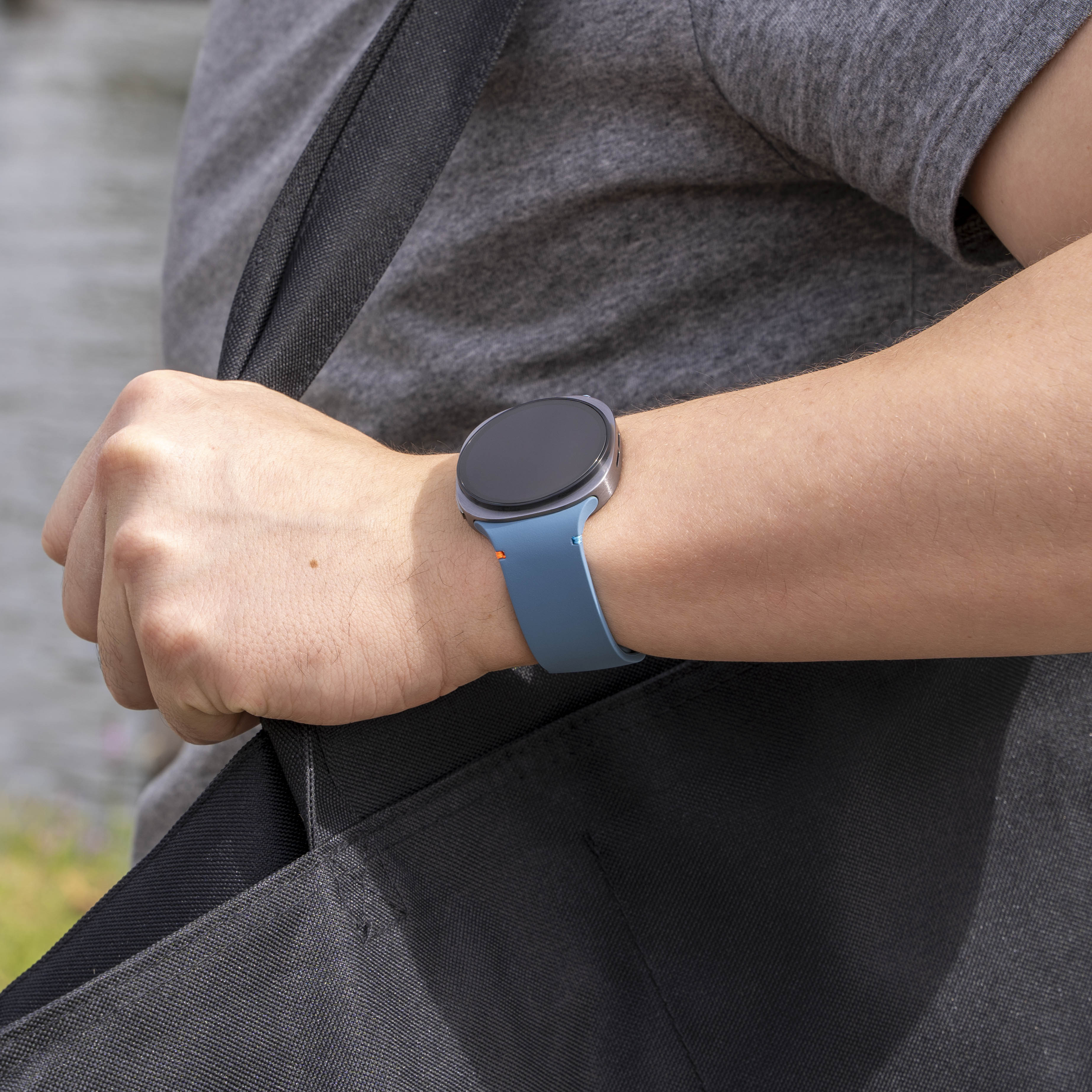 Bracelet silicone Samsung Galaxy Watch 8 - 44mm (bleu)