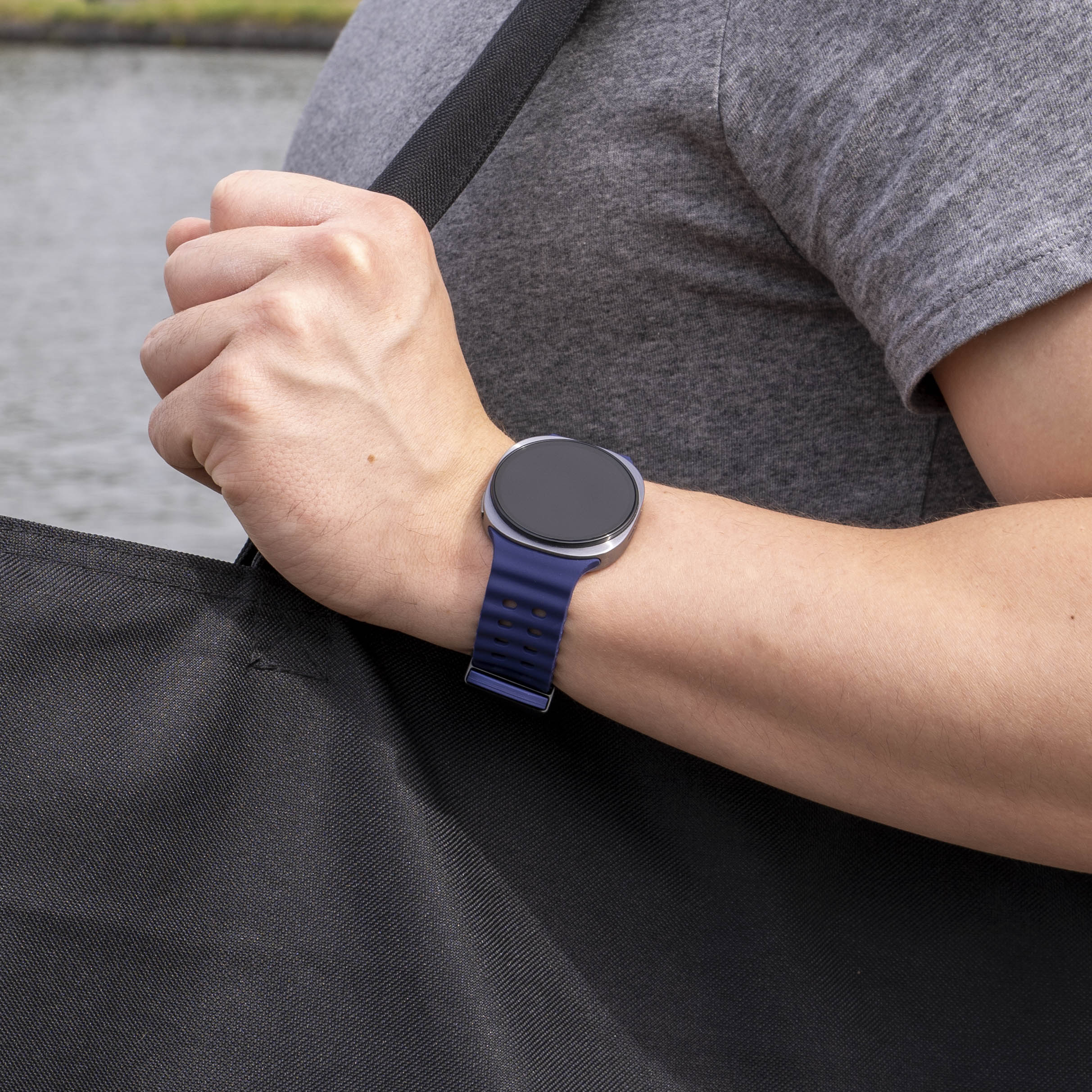 Bracelet Ocean Samsung Galaxy Watch 8 - 44mm (bleu foncé)
