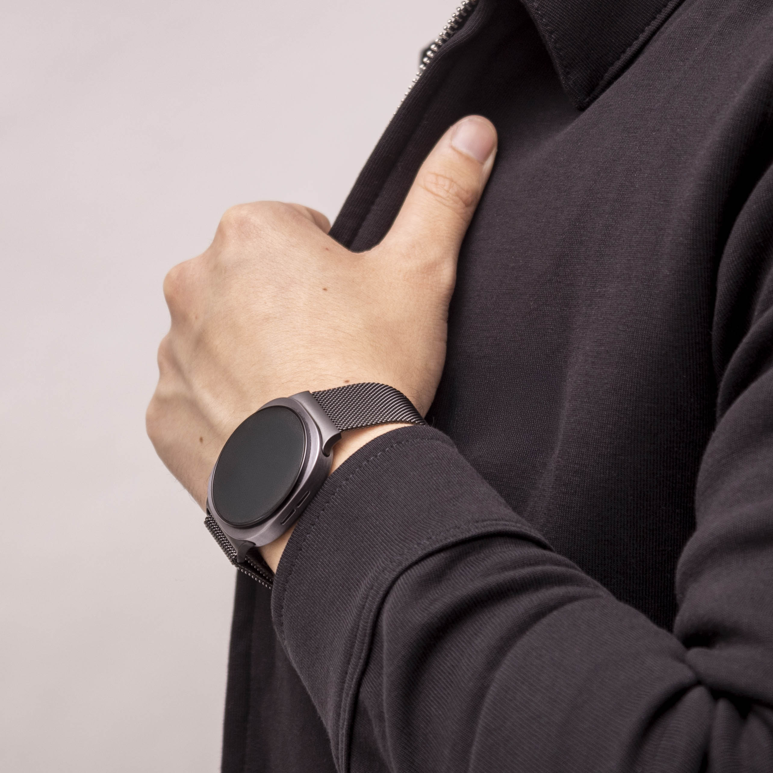 Samsung Galaxy Watch 9 - 40mm Milanese Strap (Black)