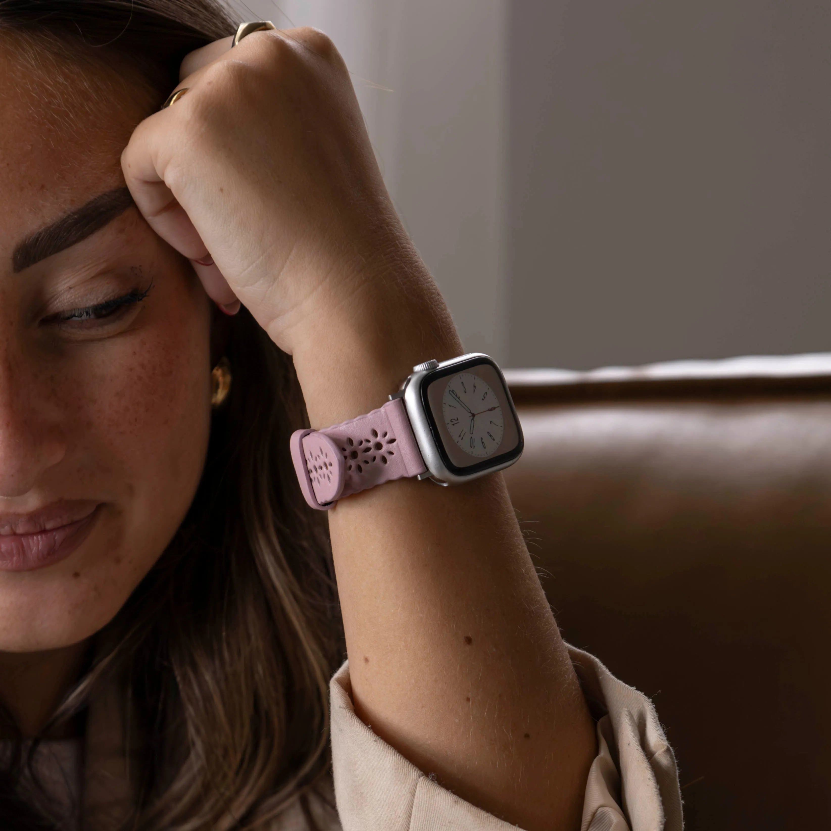 Bracelet cuir à motifs Apple Watch (rose)