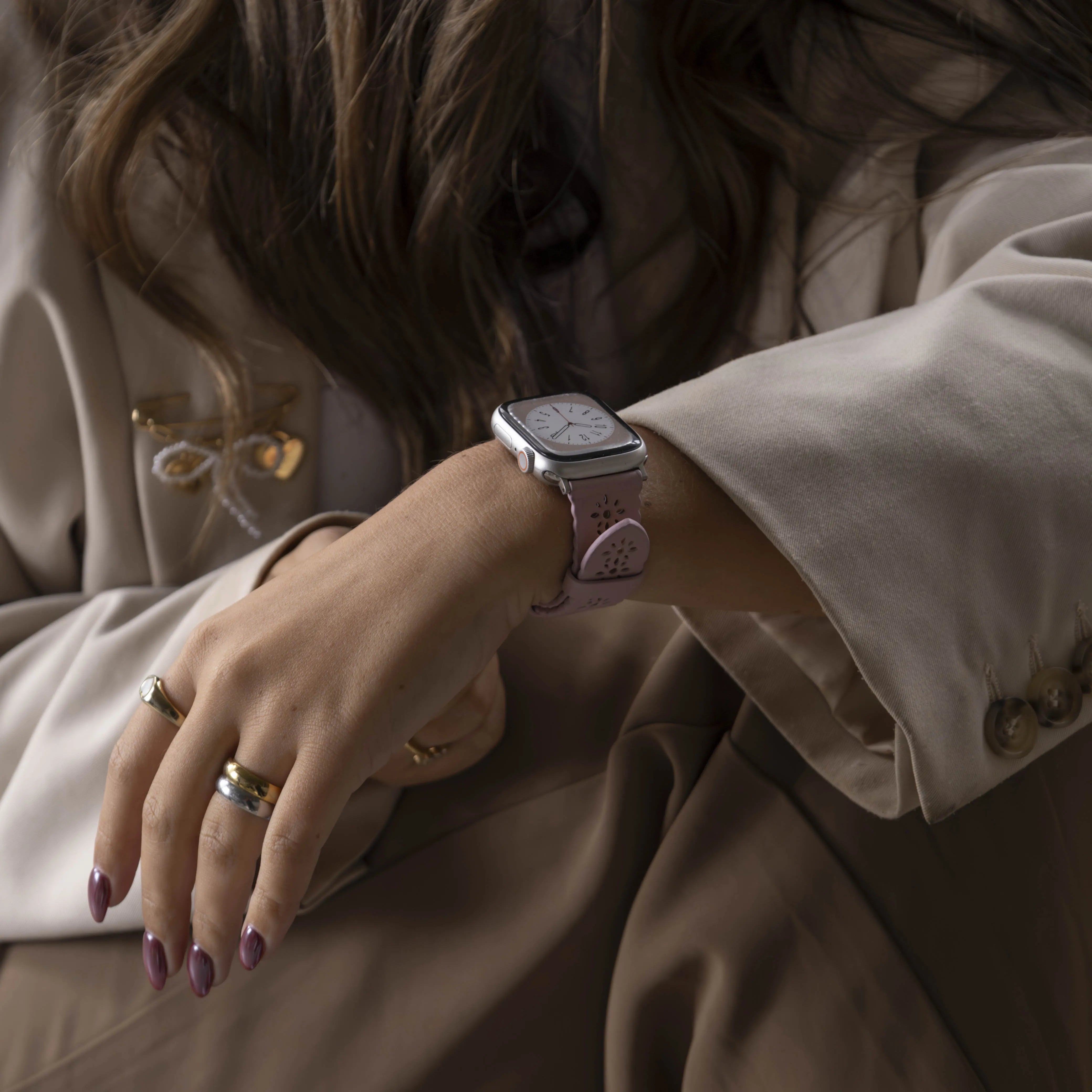 Bracelet cuir à motifs Apple Watch (rose)