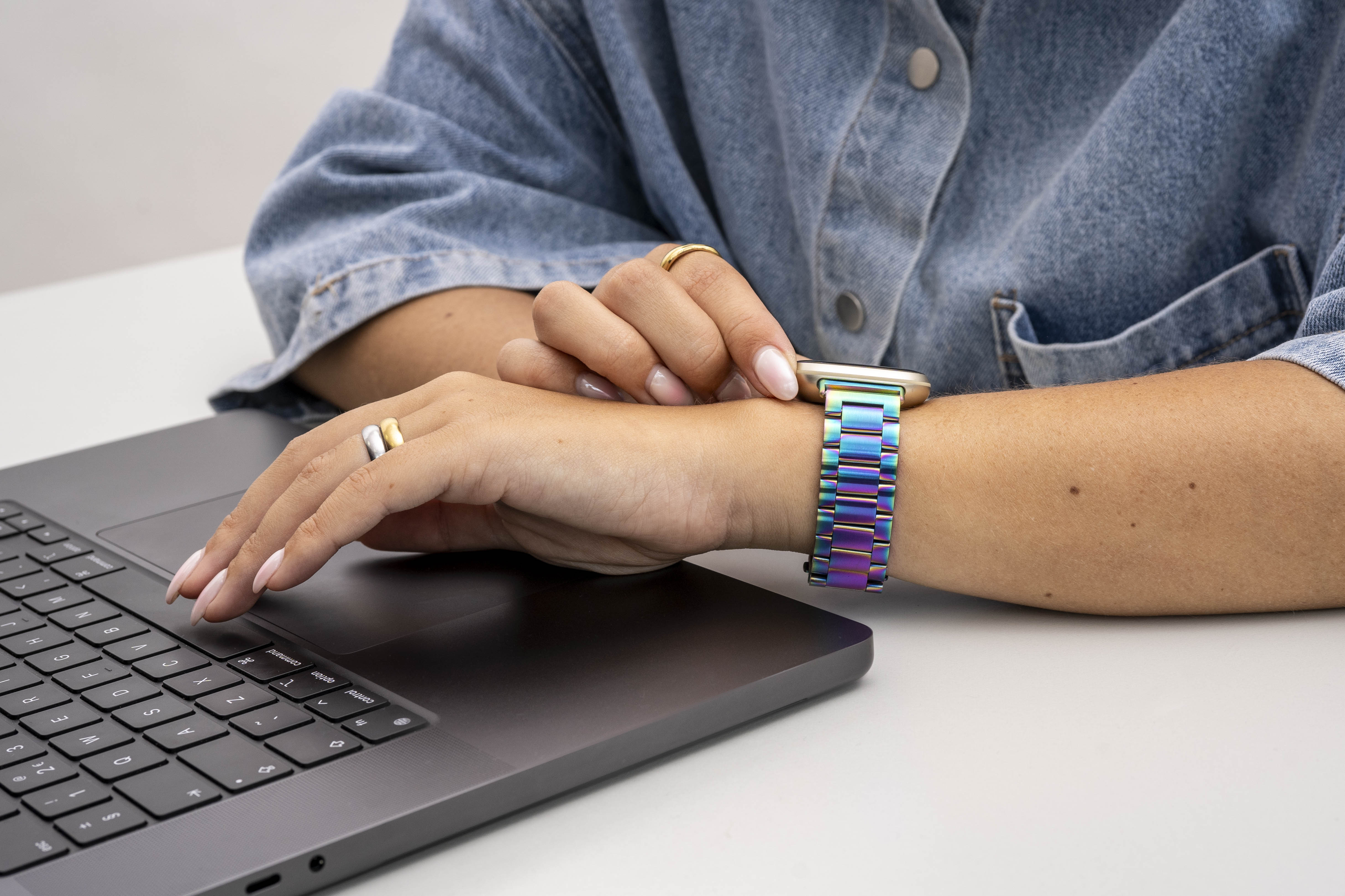 Bracelet acier Garmin Vivomove Trend (nacré)