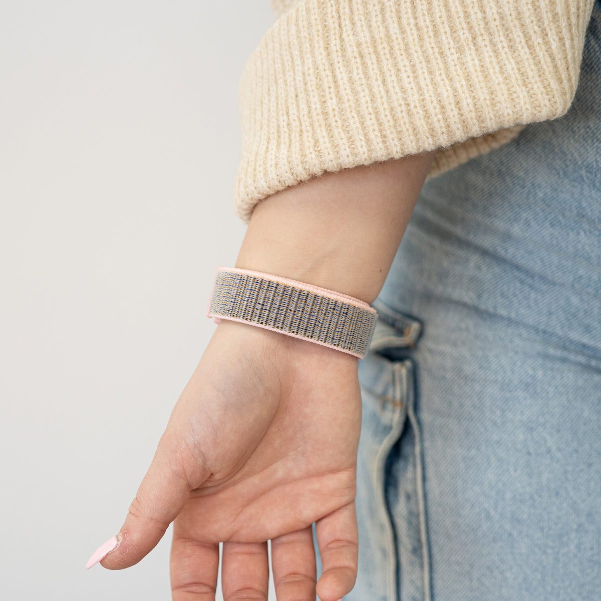 Nylon Strap 'One Push', pink, lifestyle photo