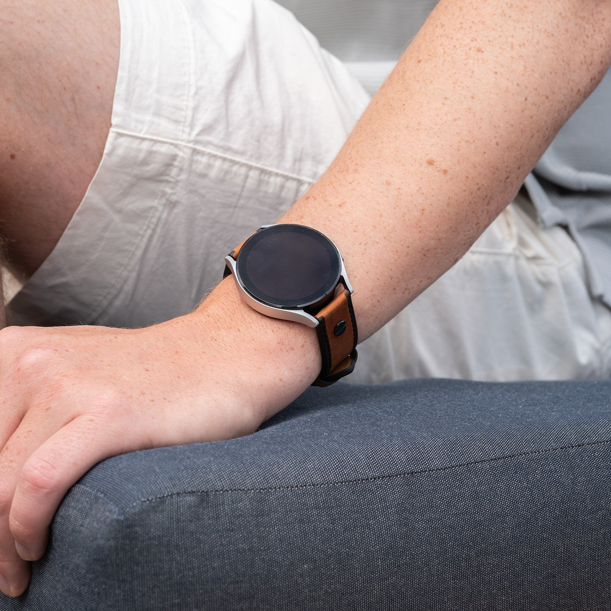 Bracelet cuir vissé Huawei Watch GT 5 Pro 46mm (marron foncé)