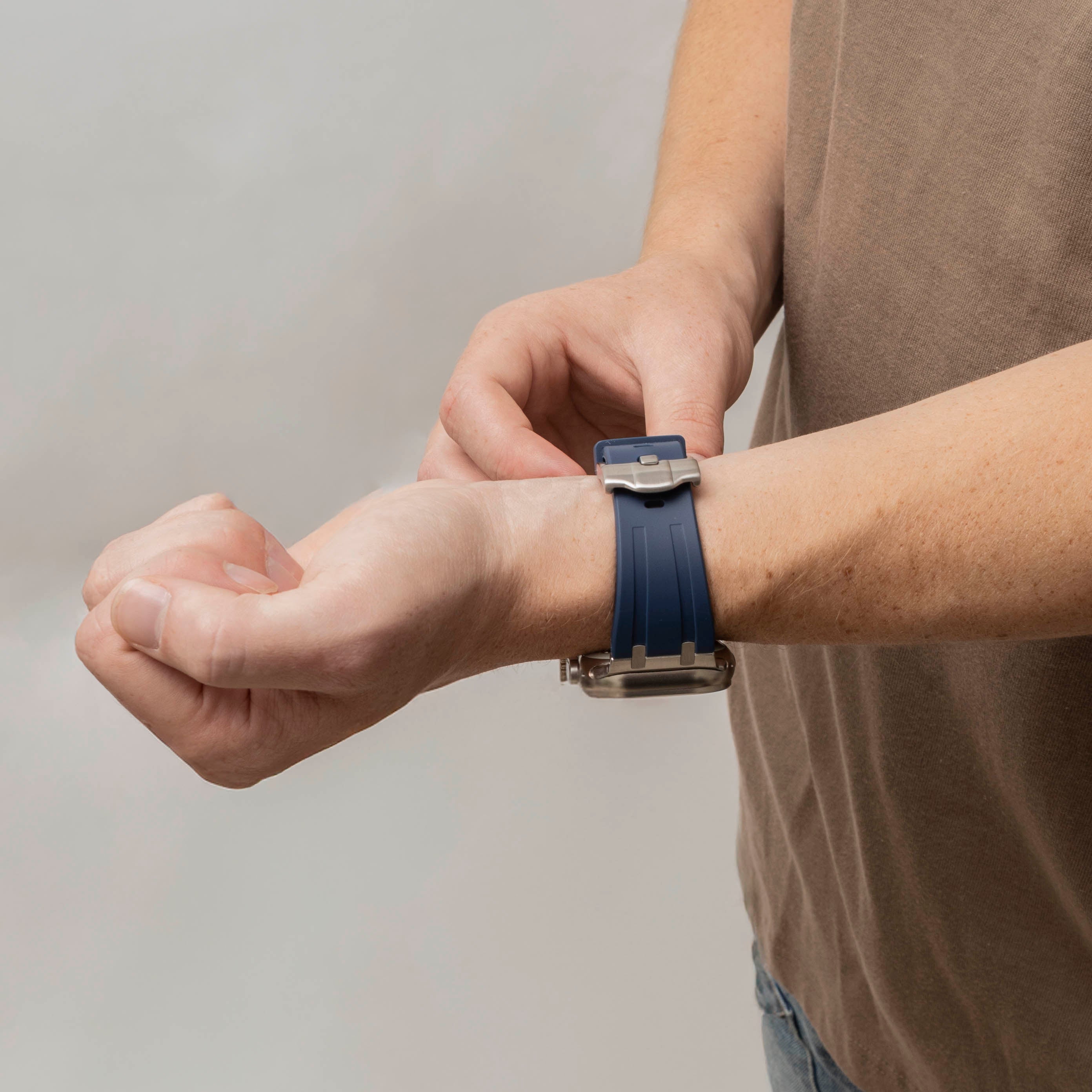 Apple Watch Ultra Luxury Liquid Silicone Strap (Blue/Silver)
