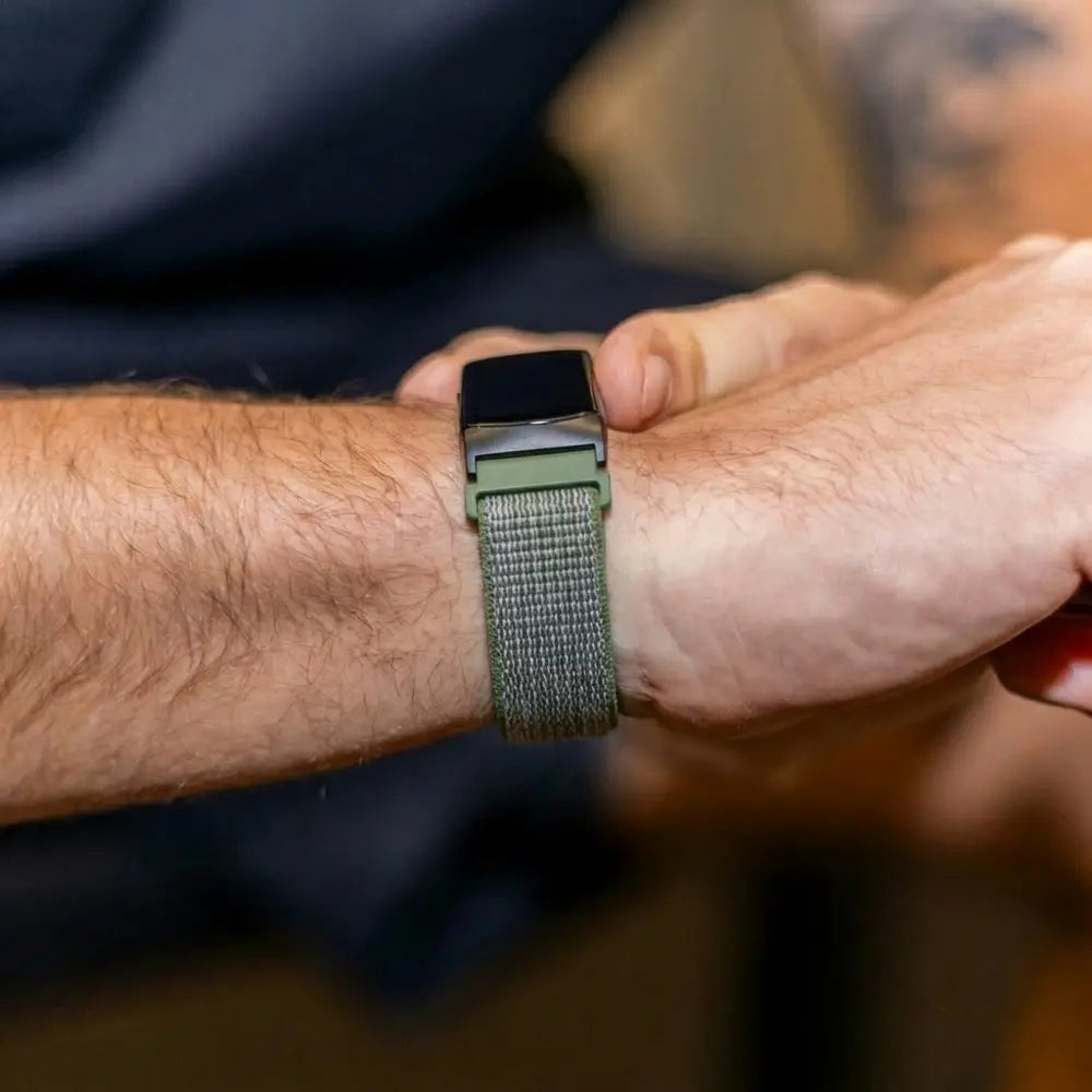 Fitbit Charge 6 Nylon Strap (Green)