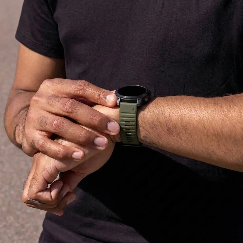 Garmin Forerunner 965 Outdoor Silicone Strap (Army Green)
