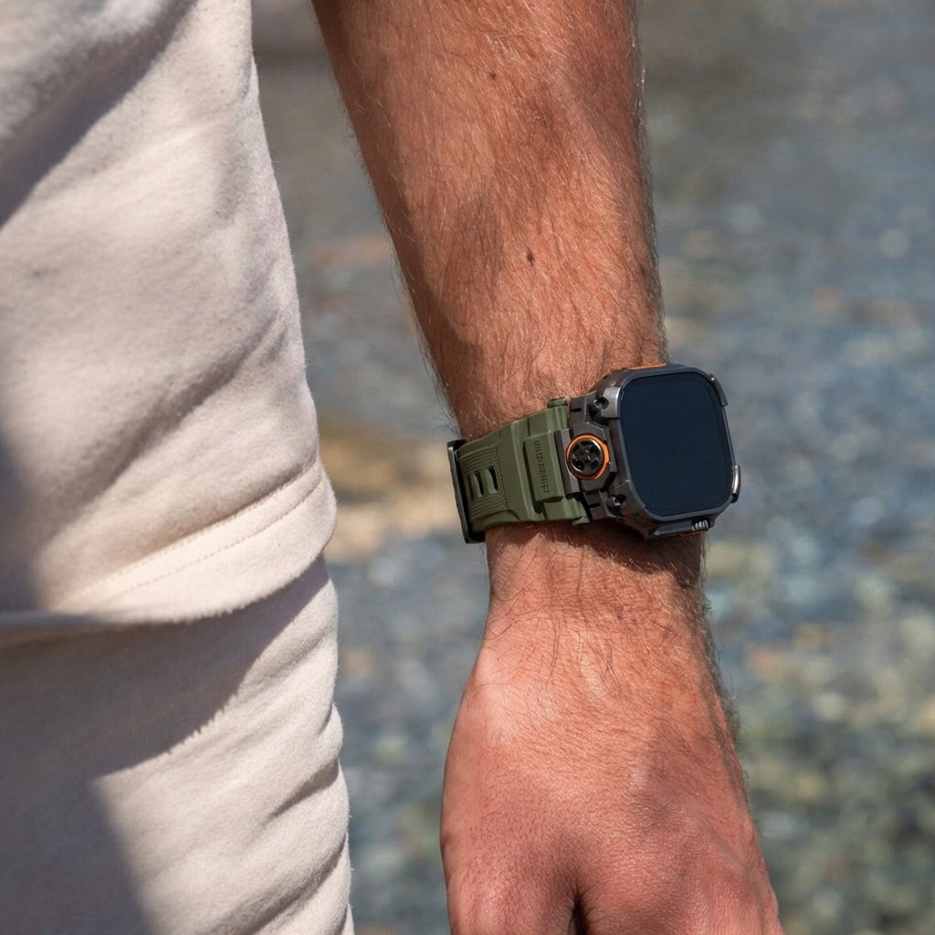 Apple Watch Ultra 'Four Claw' Silicone Strap (Green with Black)