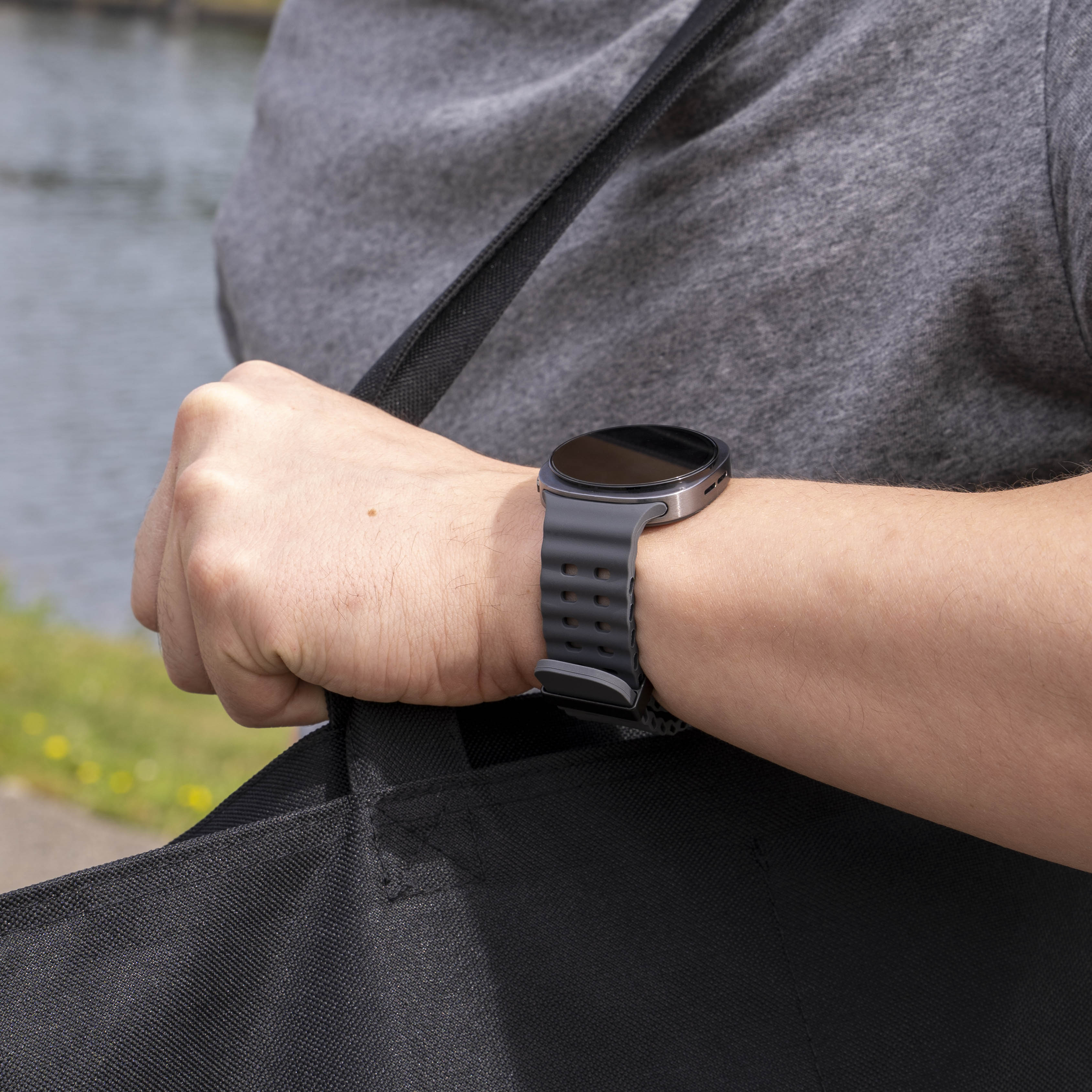 Samsung Galaxy Watch 8 - 40mm Ocean Strap (Dark Grey)