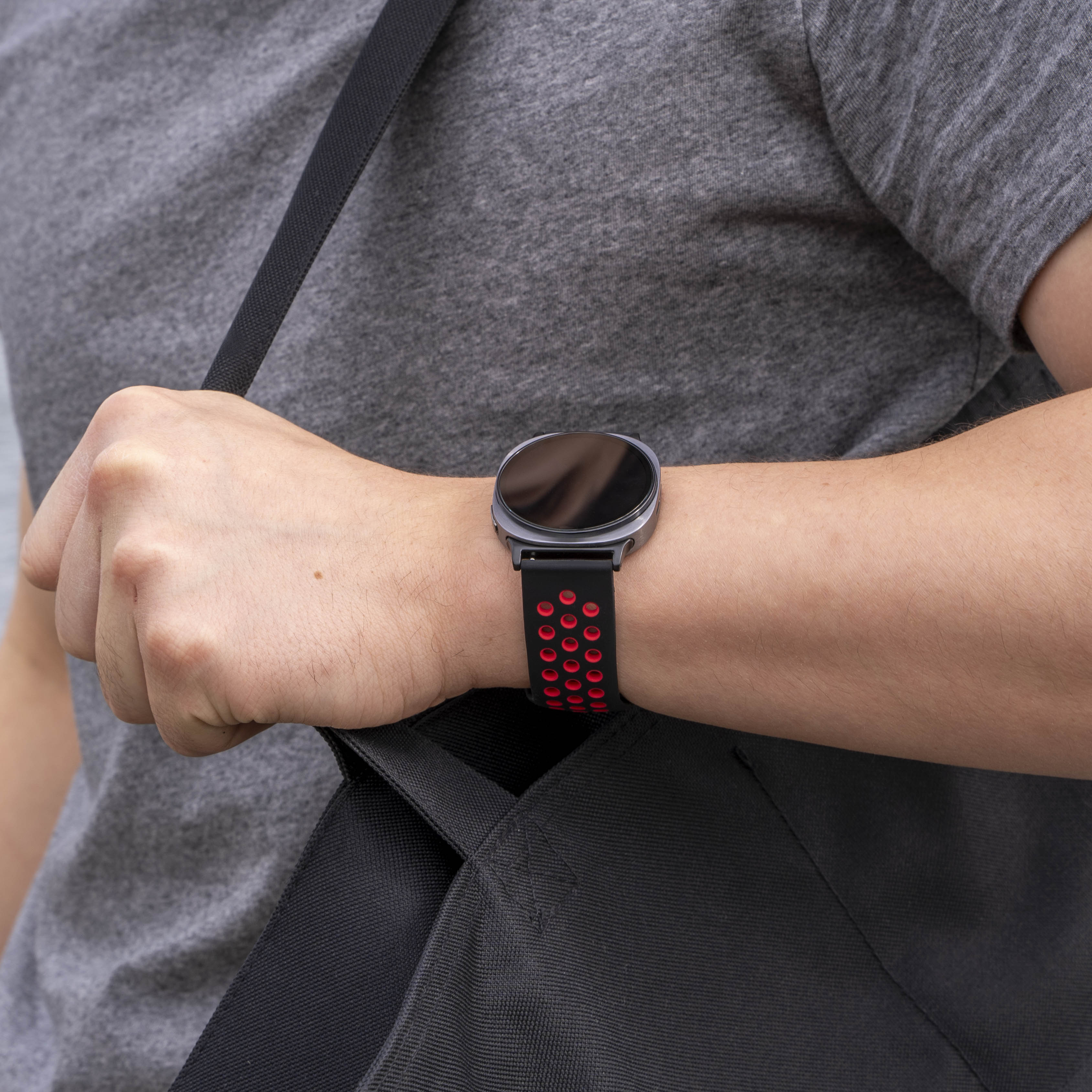Bracelet sport Samsung Galaxy Watch 8 Classic (noir/rouge)