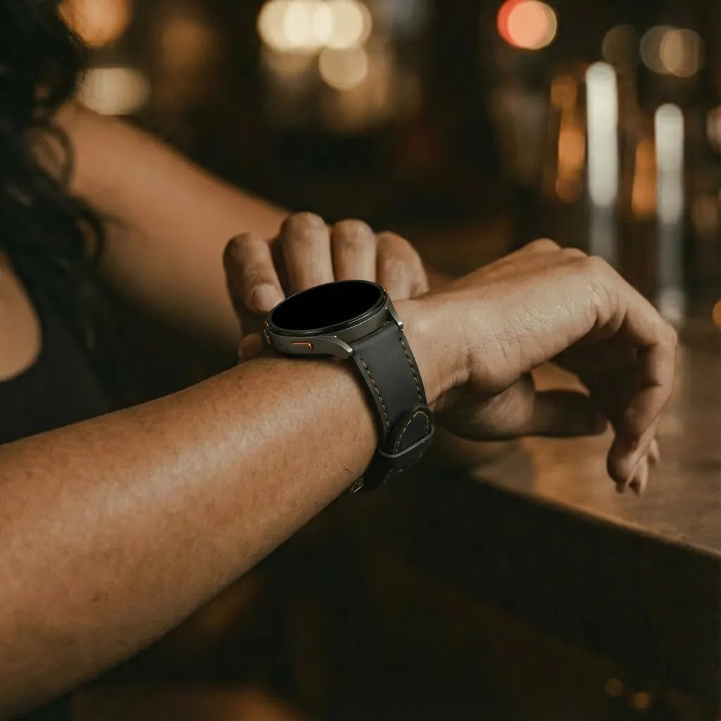 Slimfit Leather Strap, black, lifestyle photo