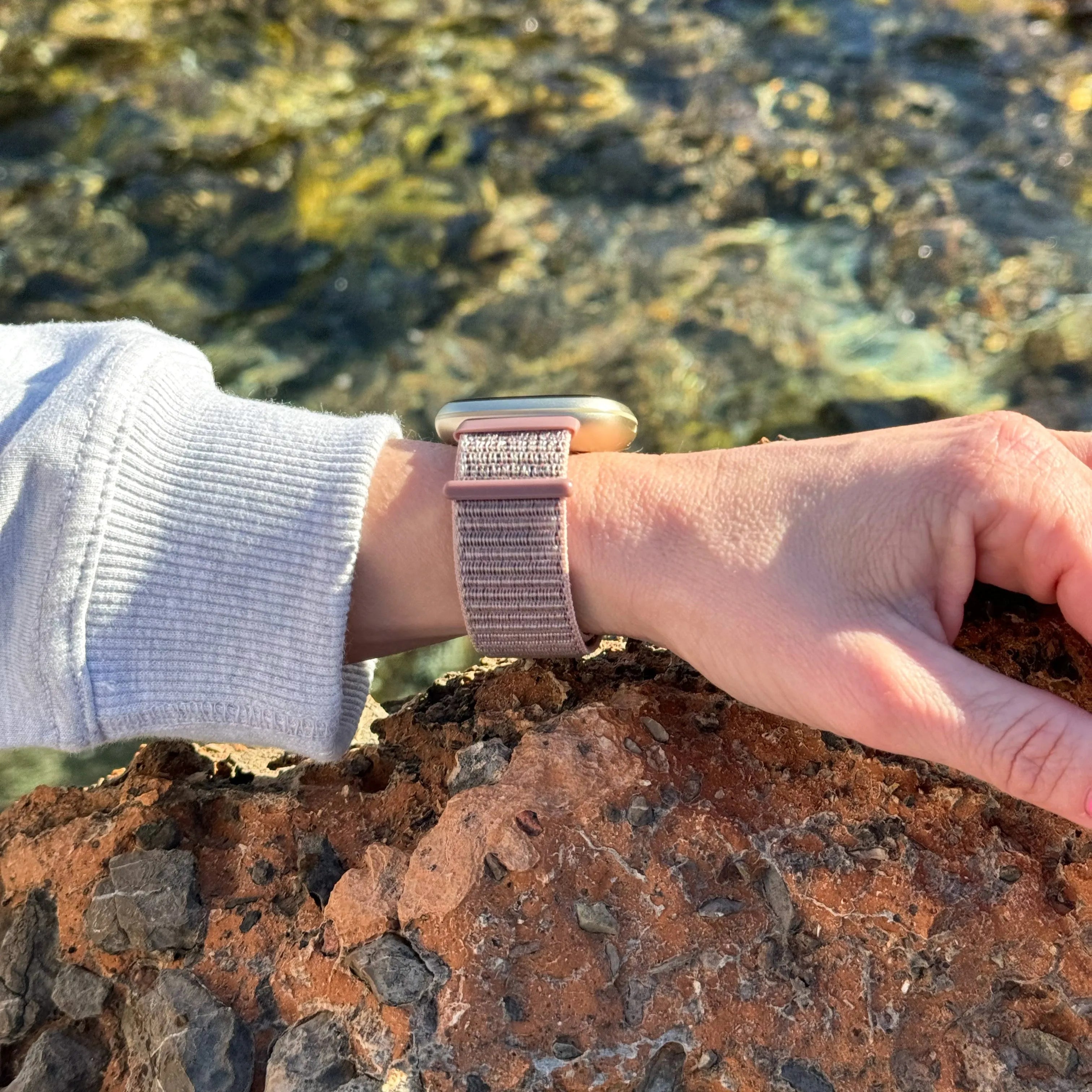 Bracelet nylon Fitbit Versa 3 (rose sable)
