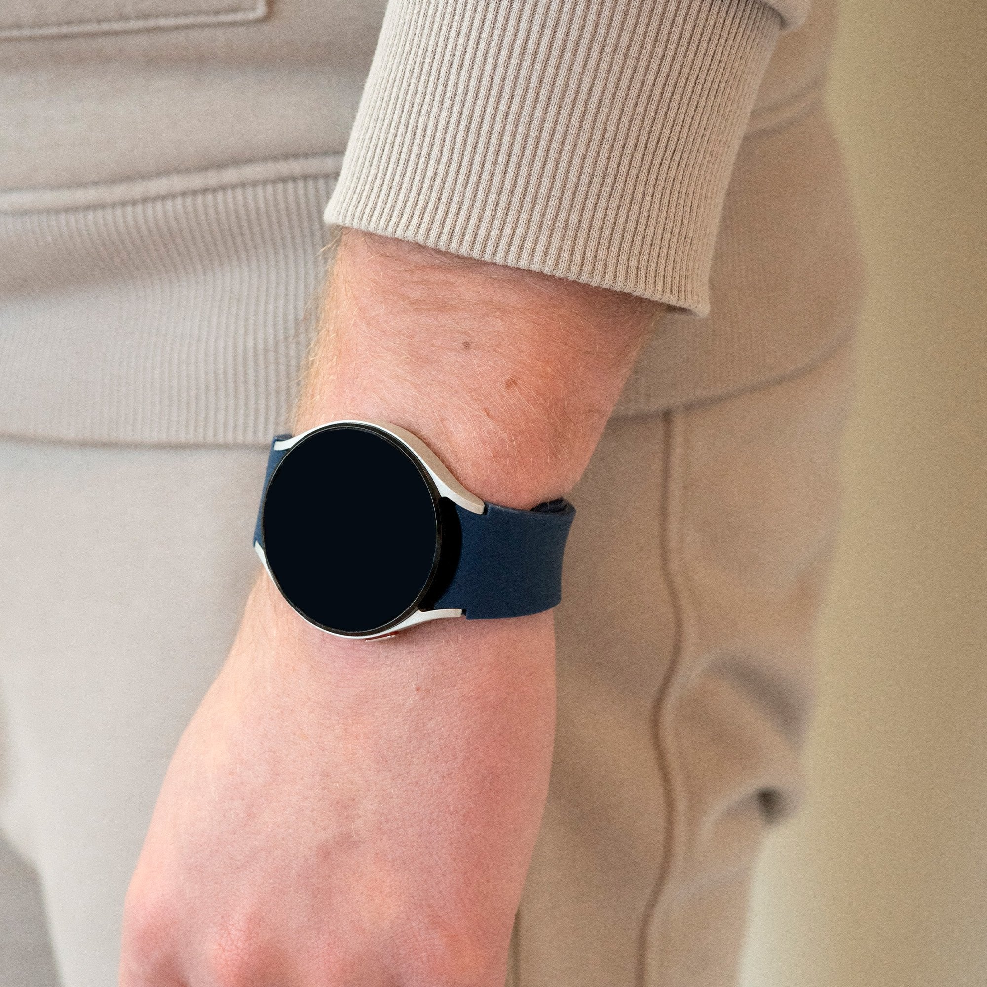 Bracelet silicone 'One push' Samsung Galaxy Watch 4 40mm (bleu foncé)