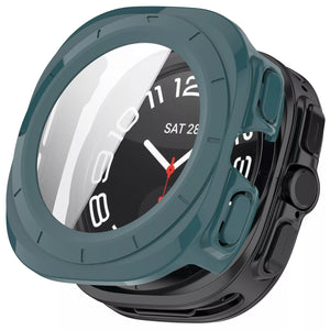 Coque rigide avec verre Samsung Galaxy Watch Ultra (vert sapin)