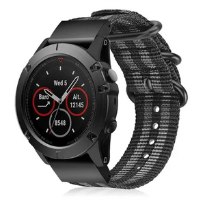 Bracelet nylon avec boucle Garmin Forerunner 955 (noir/gris)