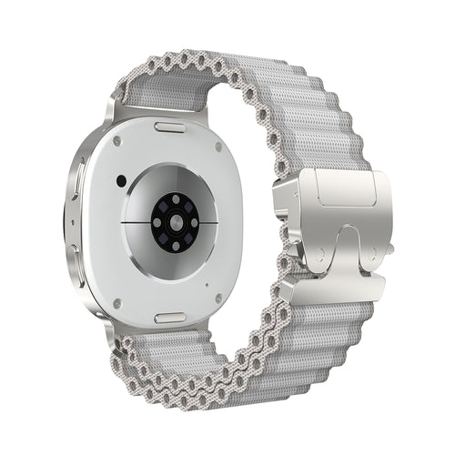 Bracelet nylon Outdoor avec boucle en P Samsung Galaxy Watch 8 - 40mm (blanc avec argent)
