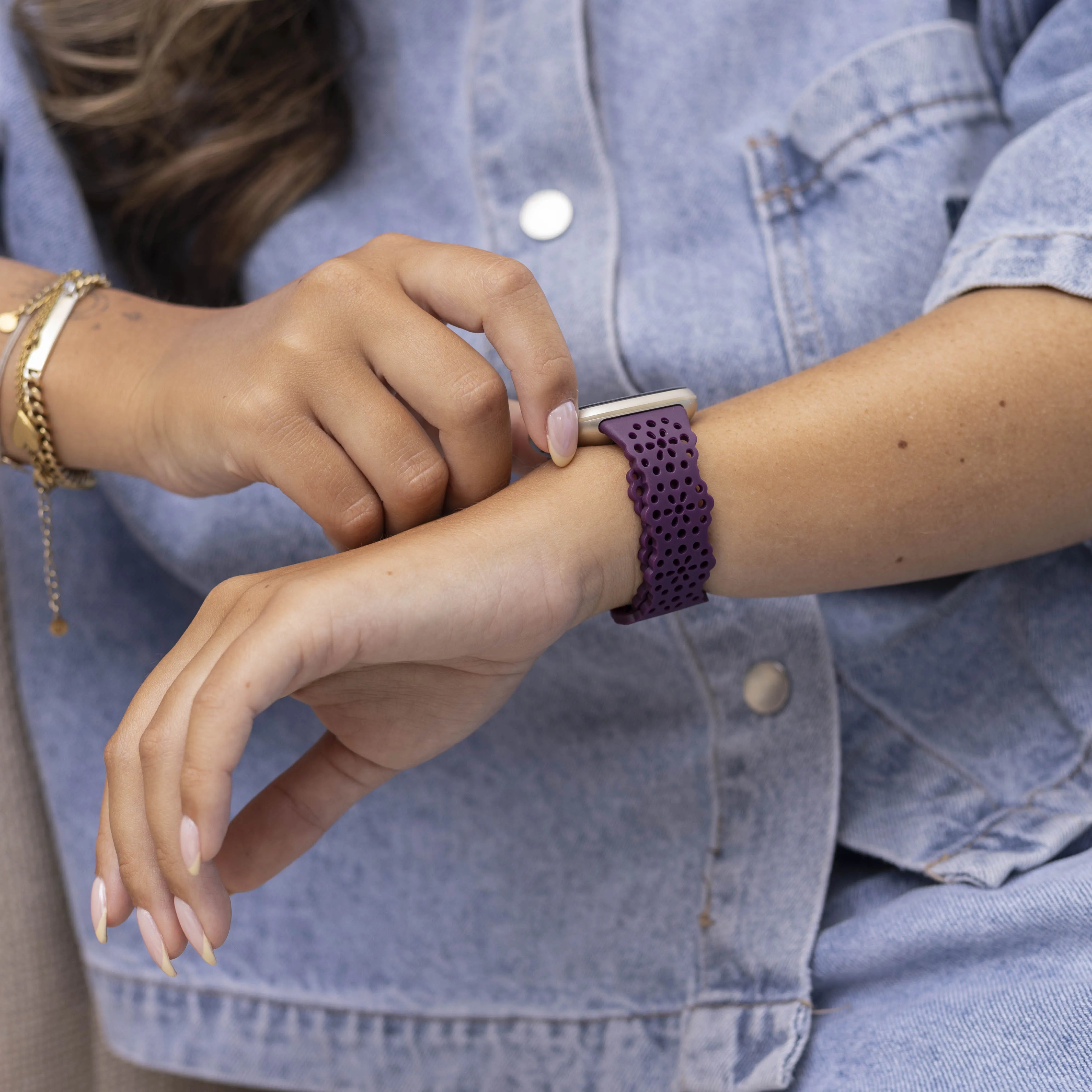 Fitbit Versa 3 Silicone Strap with Pattern (Purple)