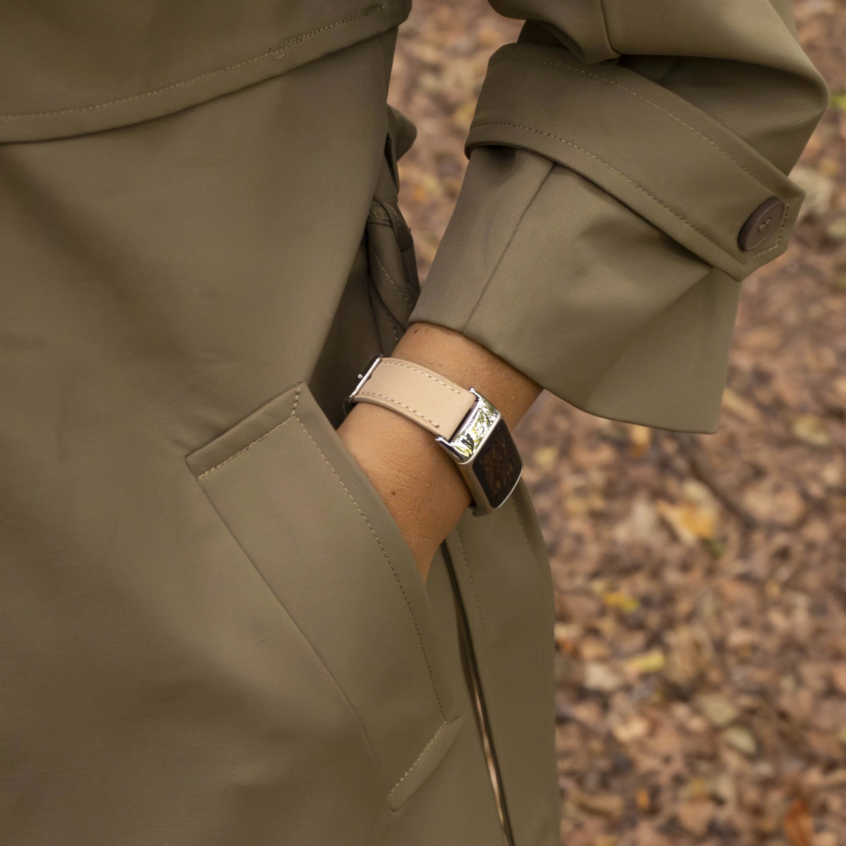 Bracelet cuir Fitbit Charge 5 (abricot)
