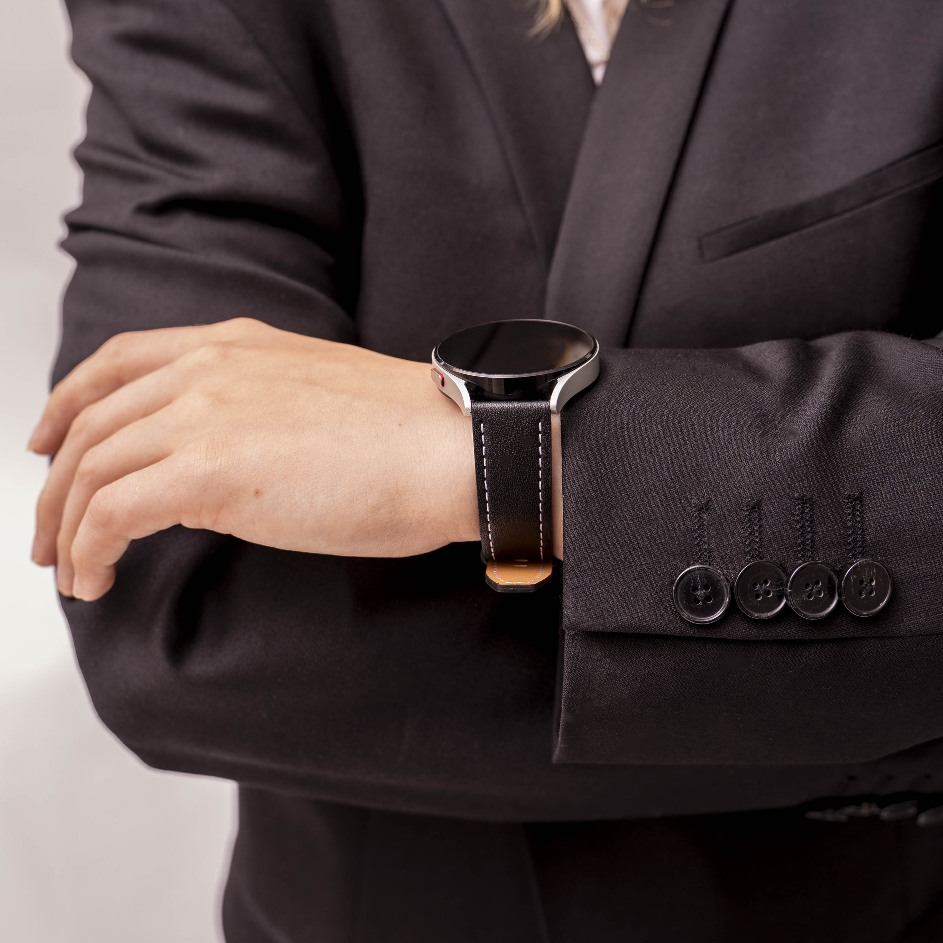 Bracelet cuir 'One Push' Samsung Galaxy Watch 6 - 44mm (noir)