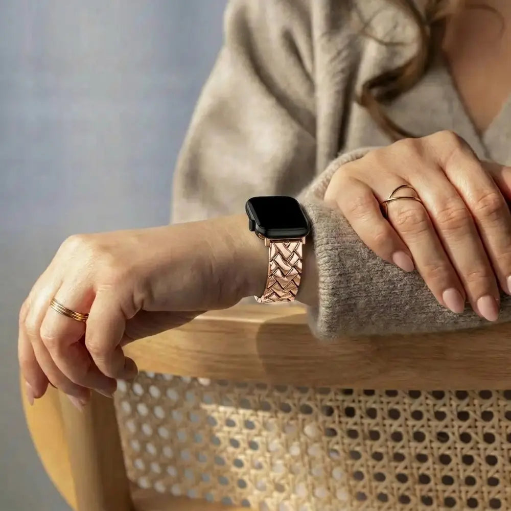 Bandz Apple Watch Metal Strap 'V-Type' (Rose Gold)
