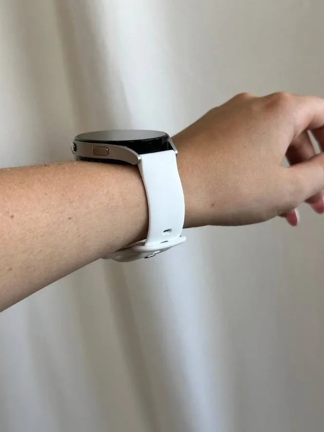 xoxo Wildhearts Polar Pacer Silicone Strap (White)