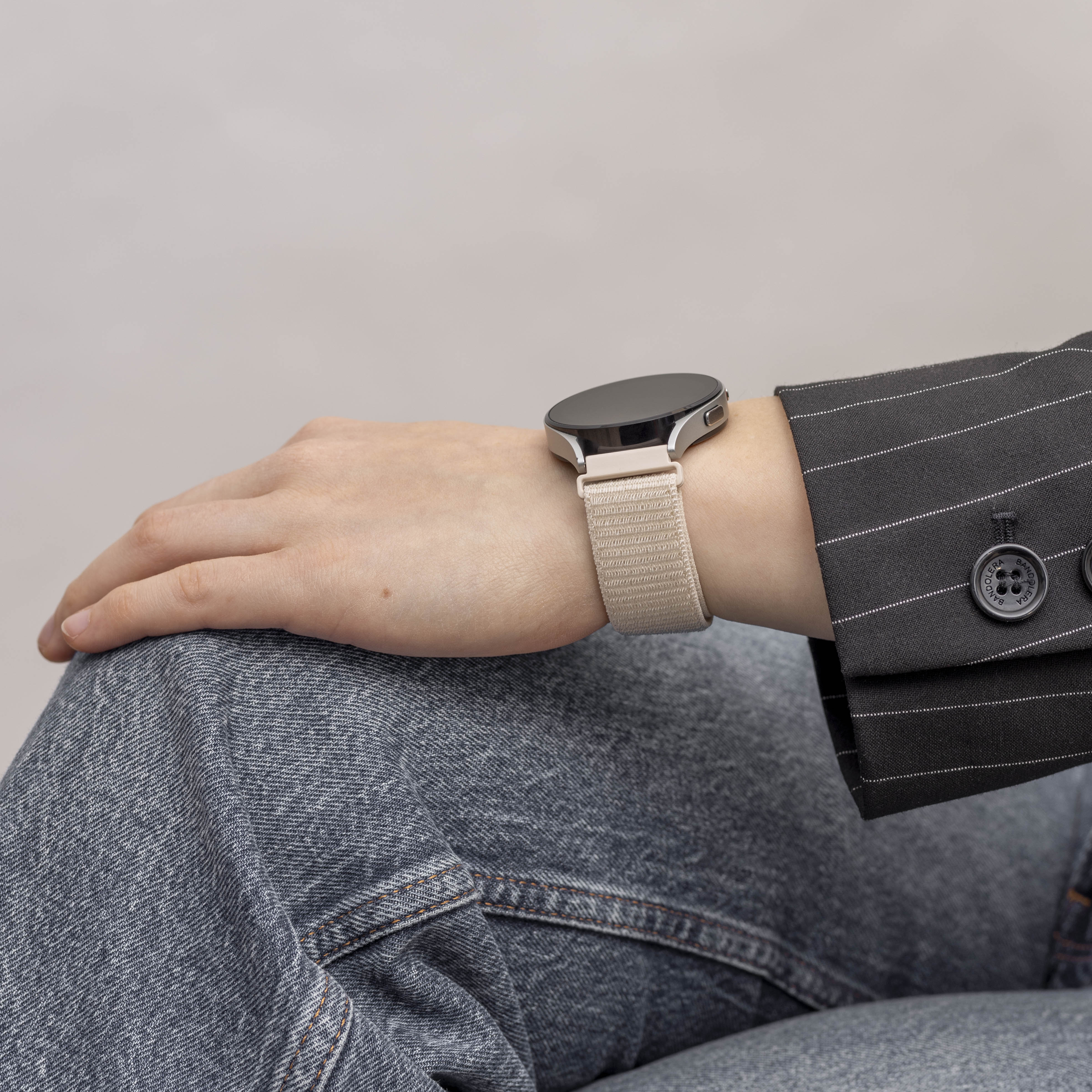 Bracelet nylon Garmin Venu 2s (lumière stellaire)