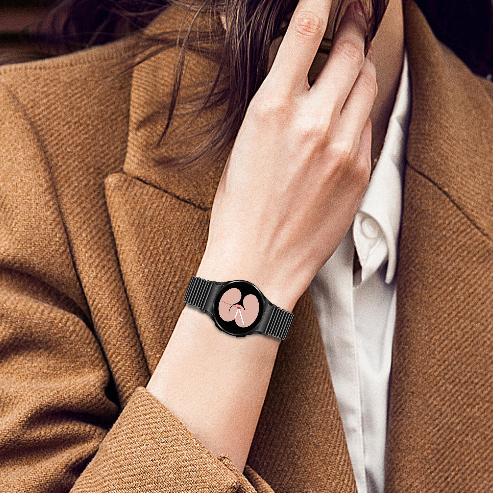 Steel Loop Strap, black, lifestyle photo