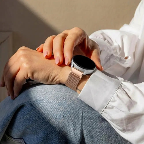 Bandz Garmin Fenix 8 - 43mm Milanese loop band (rosé goud)