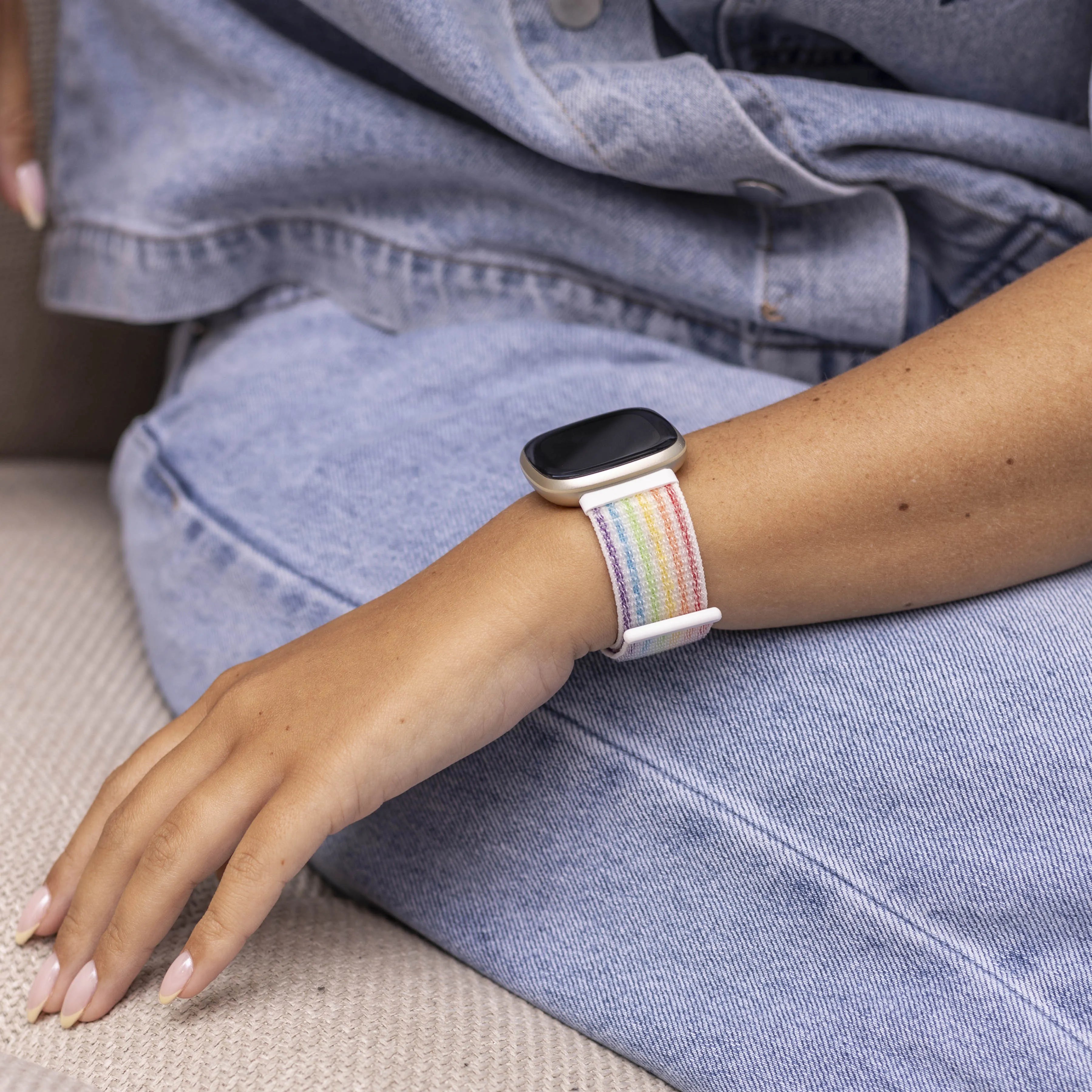 Bracelet nylon Fitbit Sense (arc-en-ciel pastel)