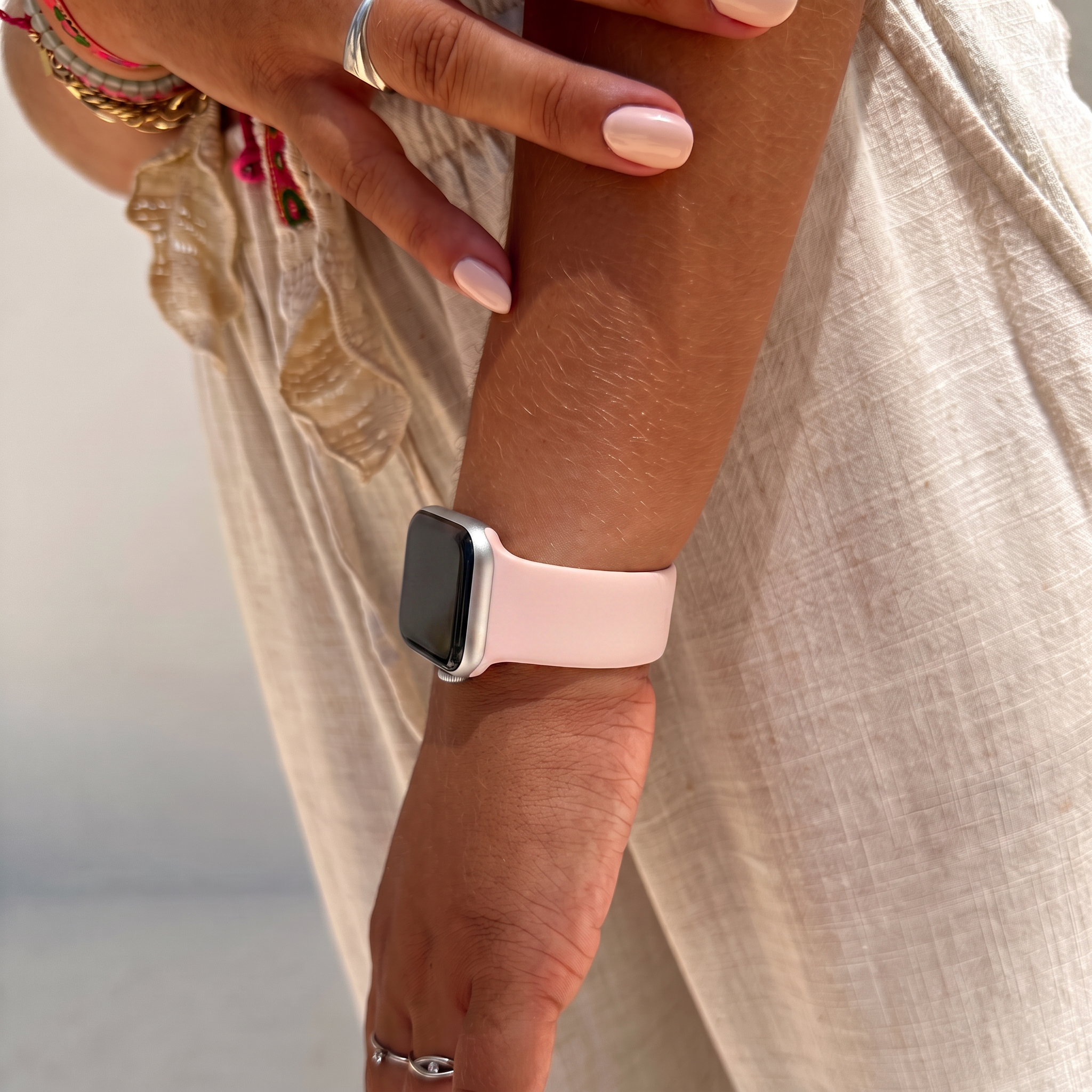xoxo Wildhearts Bracelet silicone Apple Watch (rose pâle)