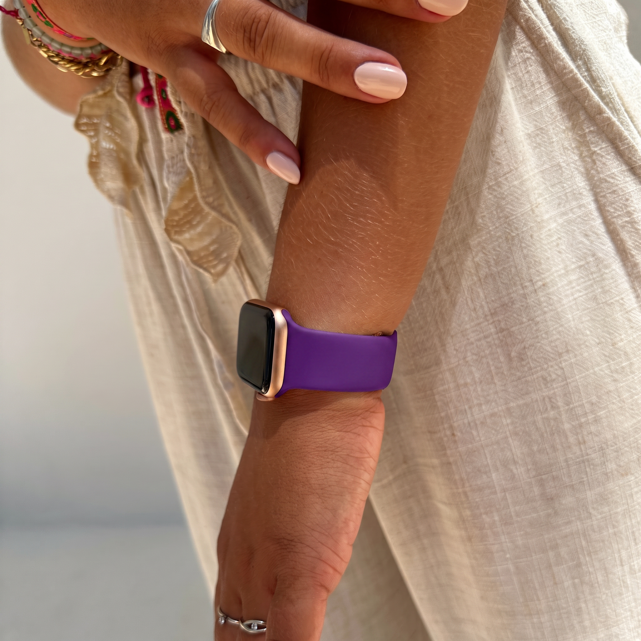 xoxo Wildhearts Bracelet silicone Apple Watch (violet foncé)