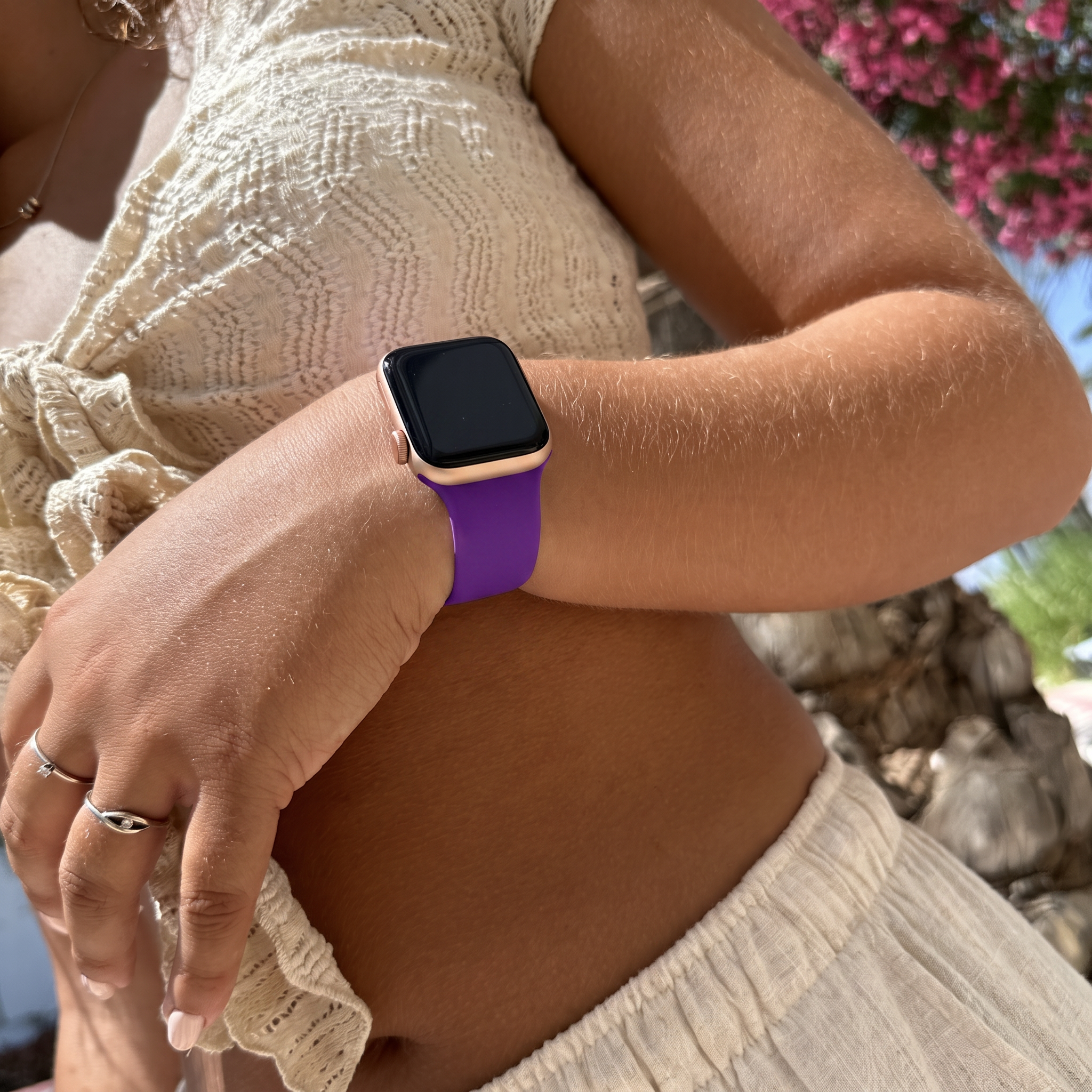 xoxo Wildhearts Bracelet silicone Apple Watch (violet foncé)