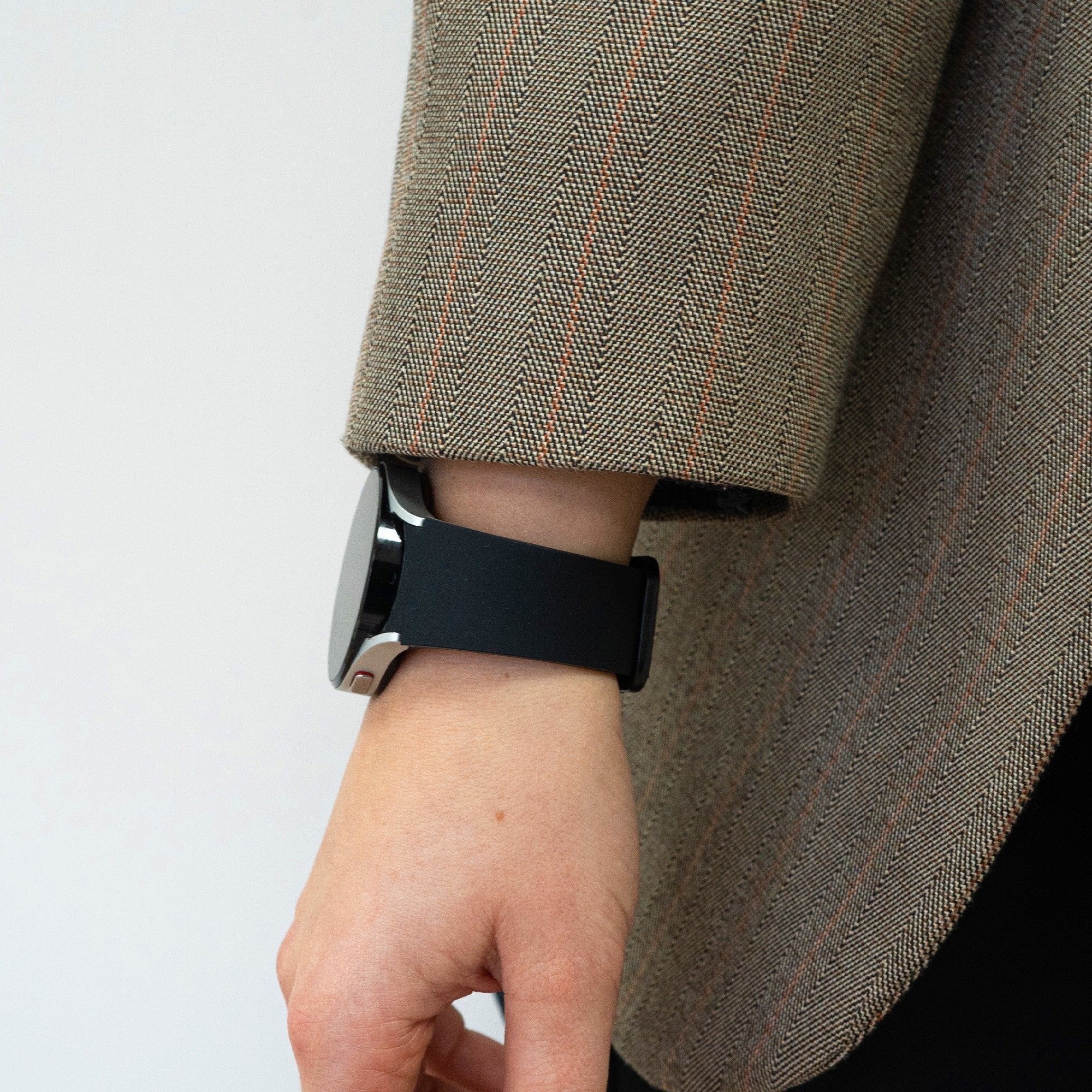 Silicone Strap 'One Push', black, lifestyle photo