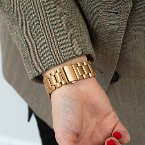 Steel Strap 'One Push', rose gold, lifestyle photo