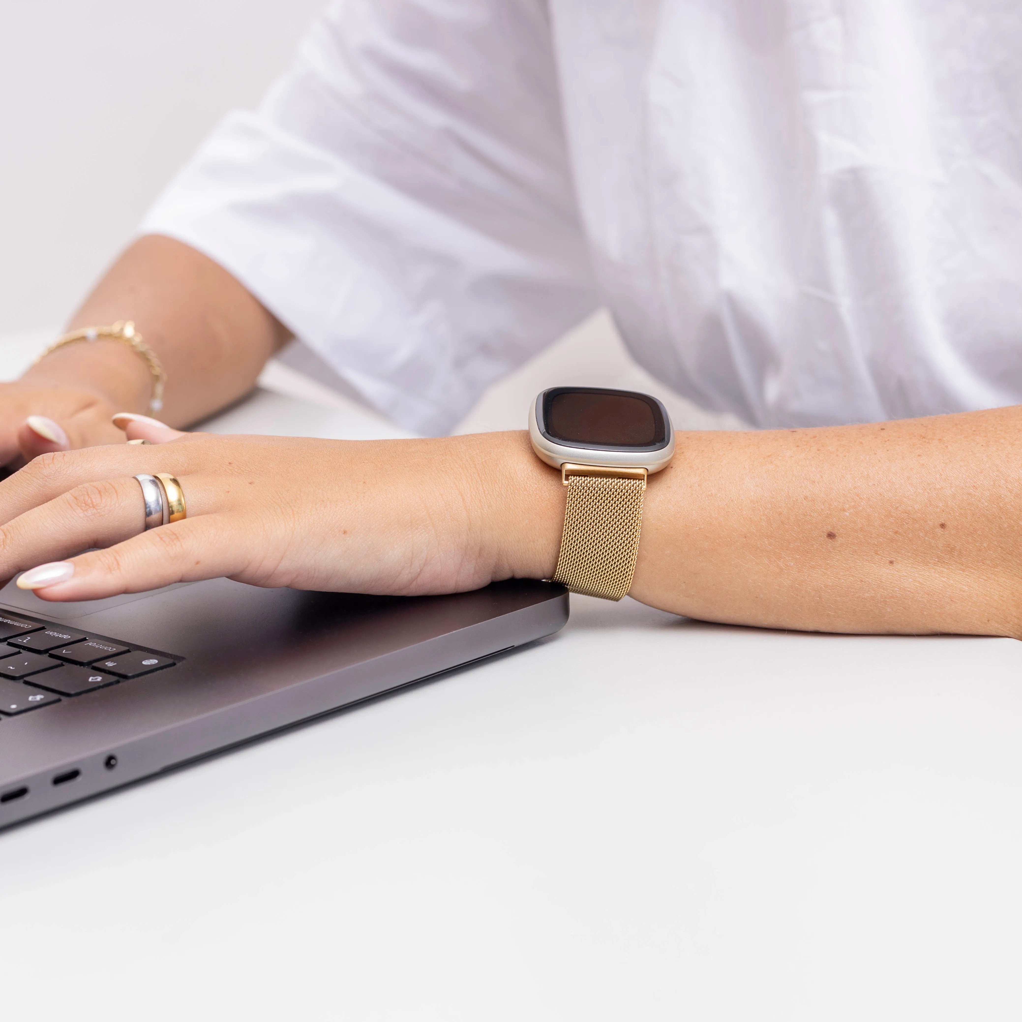 Bracelet Milanais Fitbit Versa 3 (or)