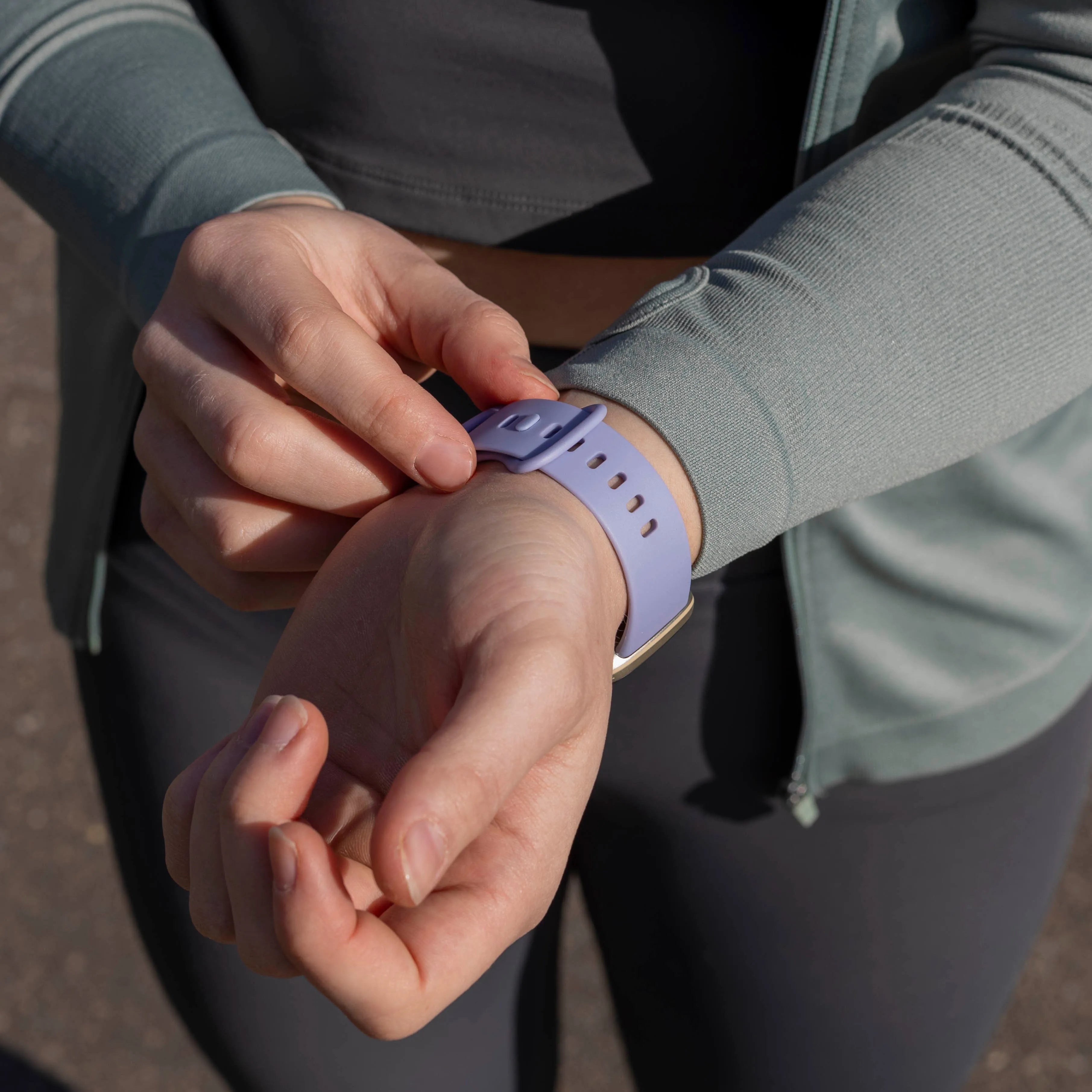 Bracelet silicone classique Fitbit Sense (lavande)