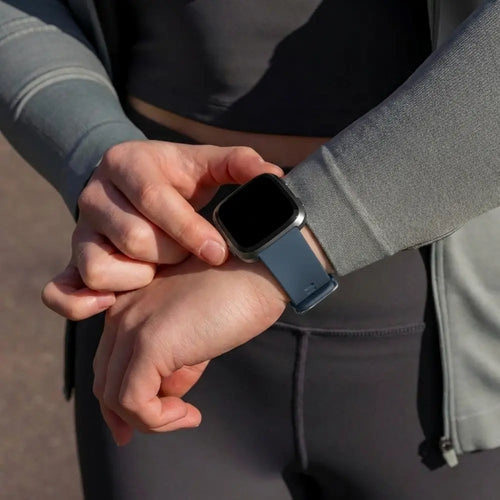Fitbit Versa - Versa 2 Silicone Strap with Buckle (Greyblue)
