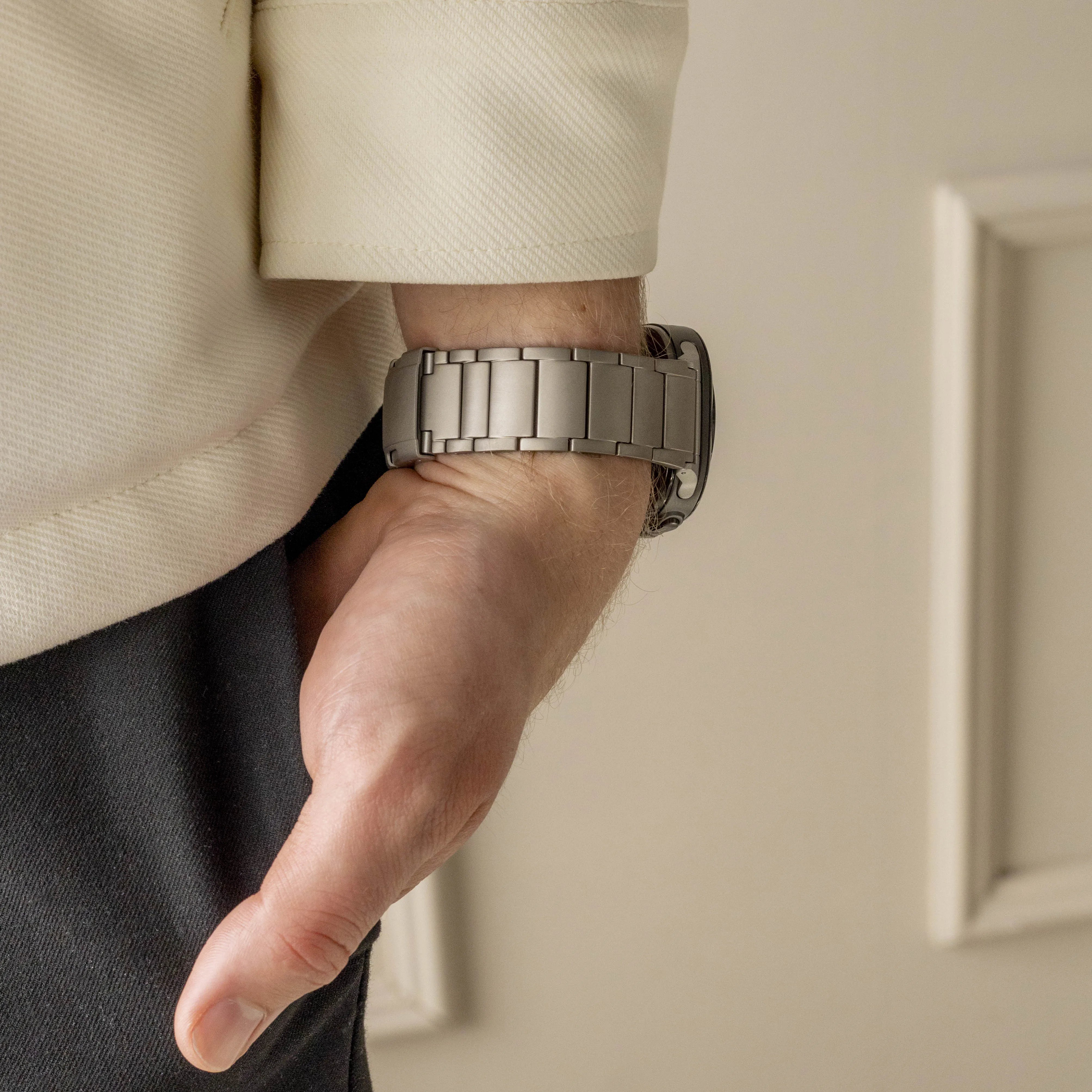 Titanium Strap, lifestyle photo