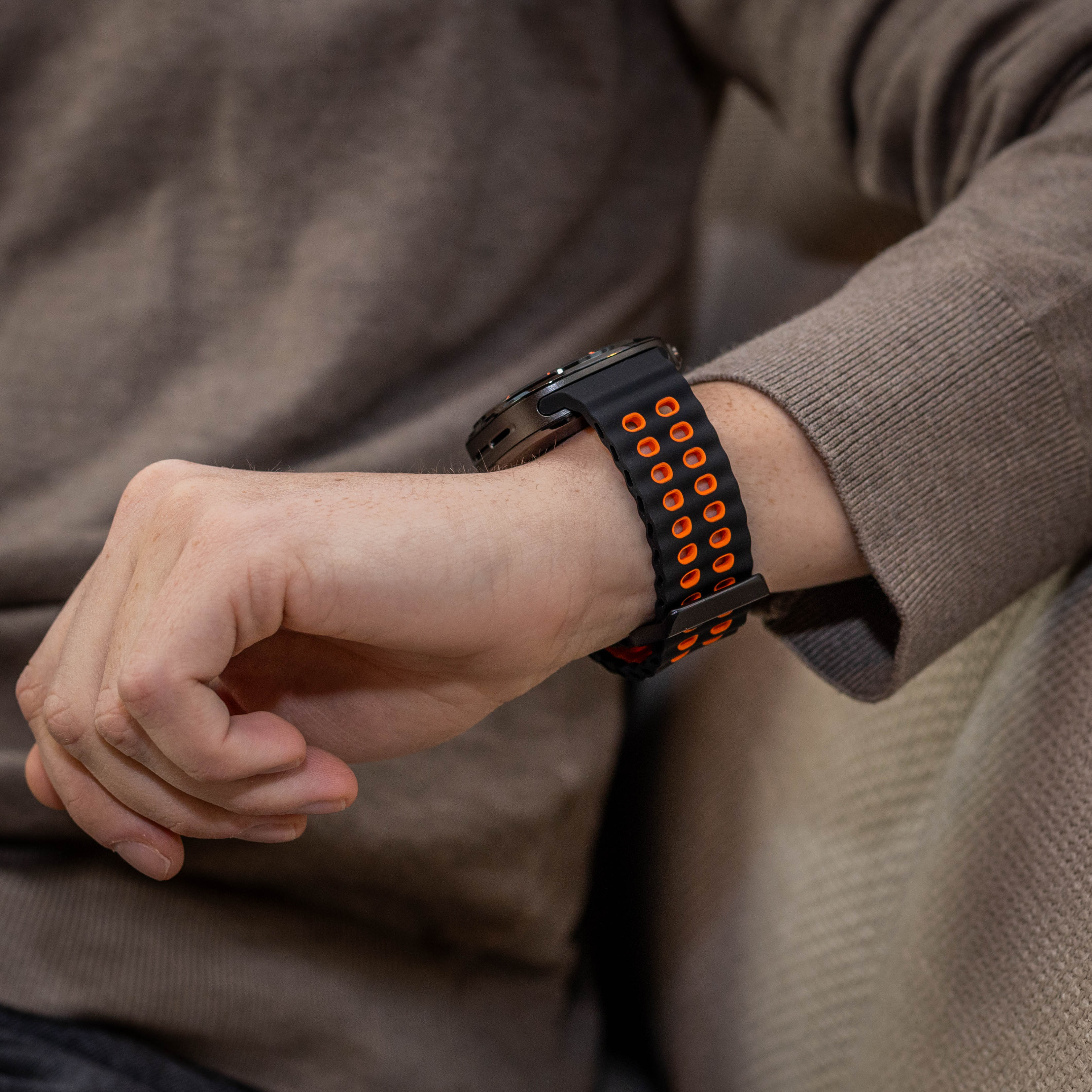 Bracelet silicone Wave Samsung Galaxy Watch Ultra (noir/orange)