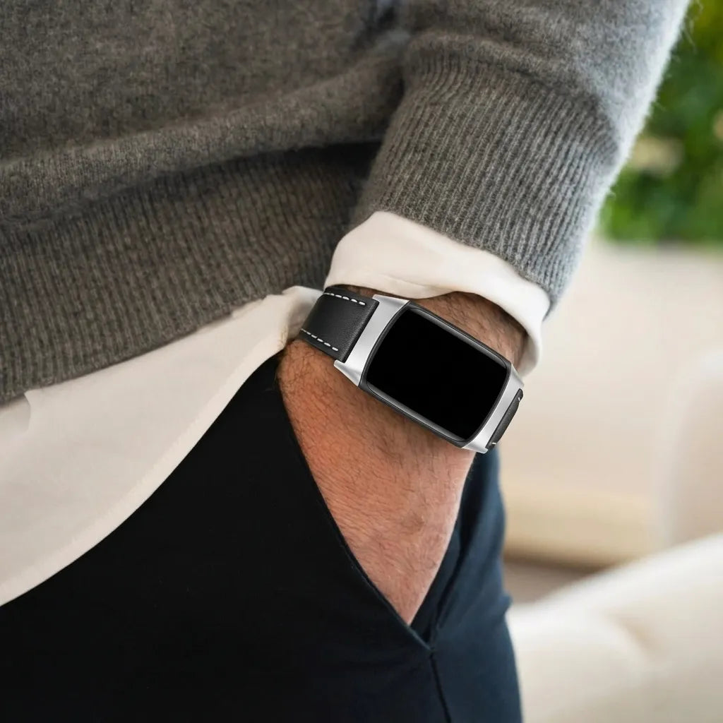 Bracelet cuir moderne Fitbit Charge 5 (noir)