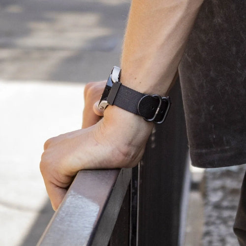 BALR Bracelet nylon avec boucle Polar Pacer (noir)