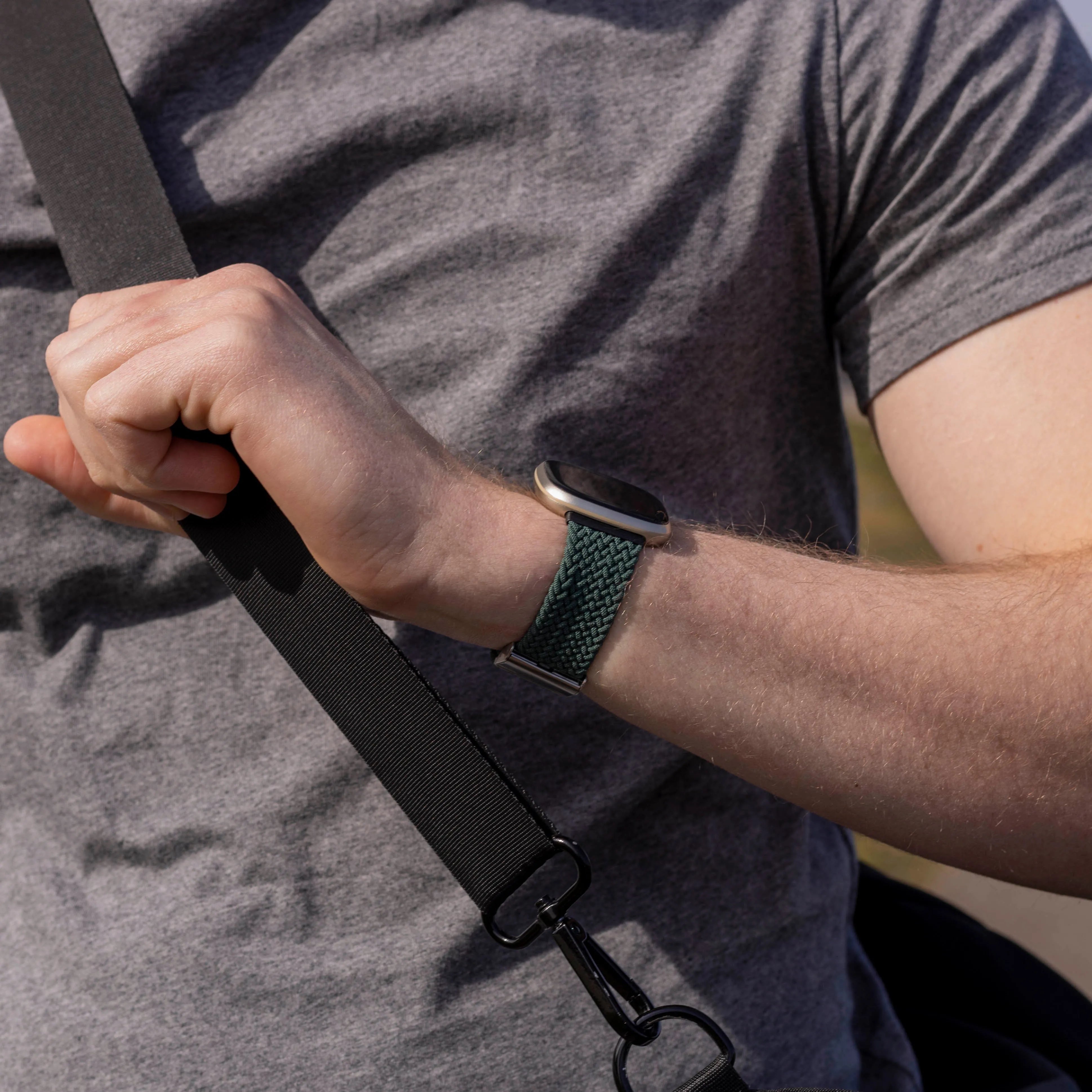 Bracelet tressé réglable Fitbit Versa 3 (vert foncé)