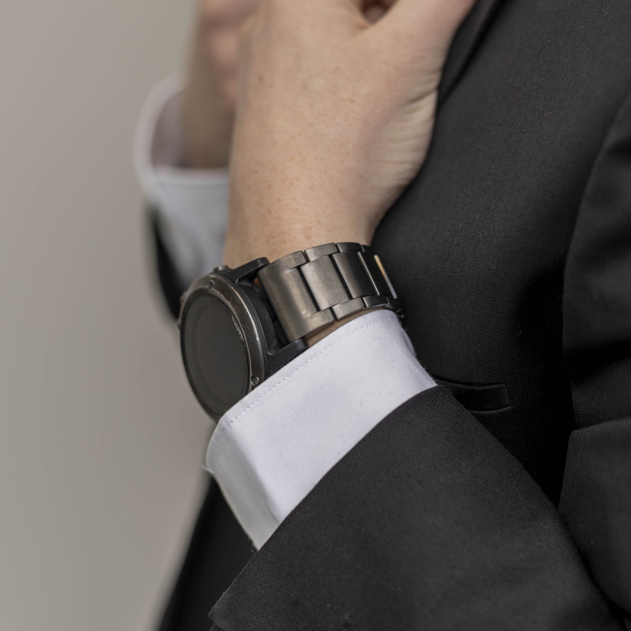Bracelet titane magnétique Garmin D2 Delta (graphite)